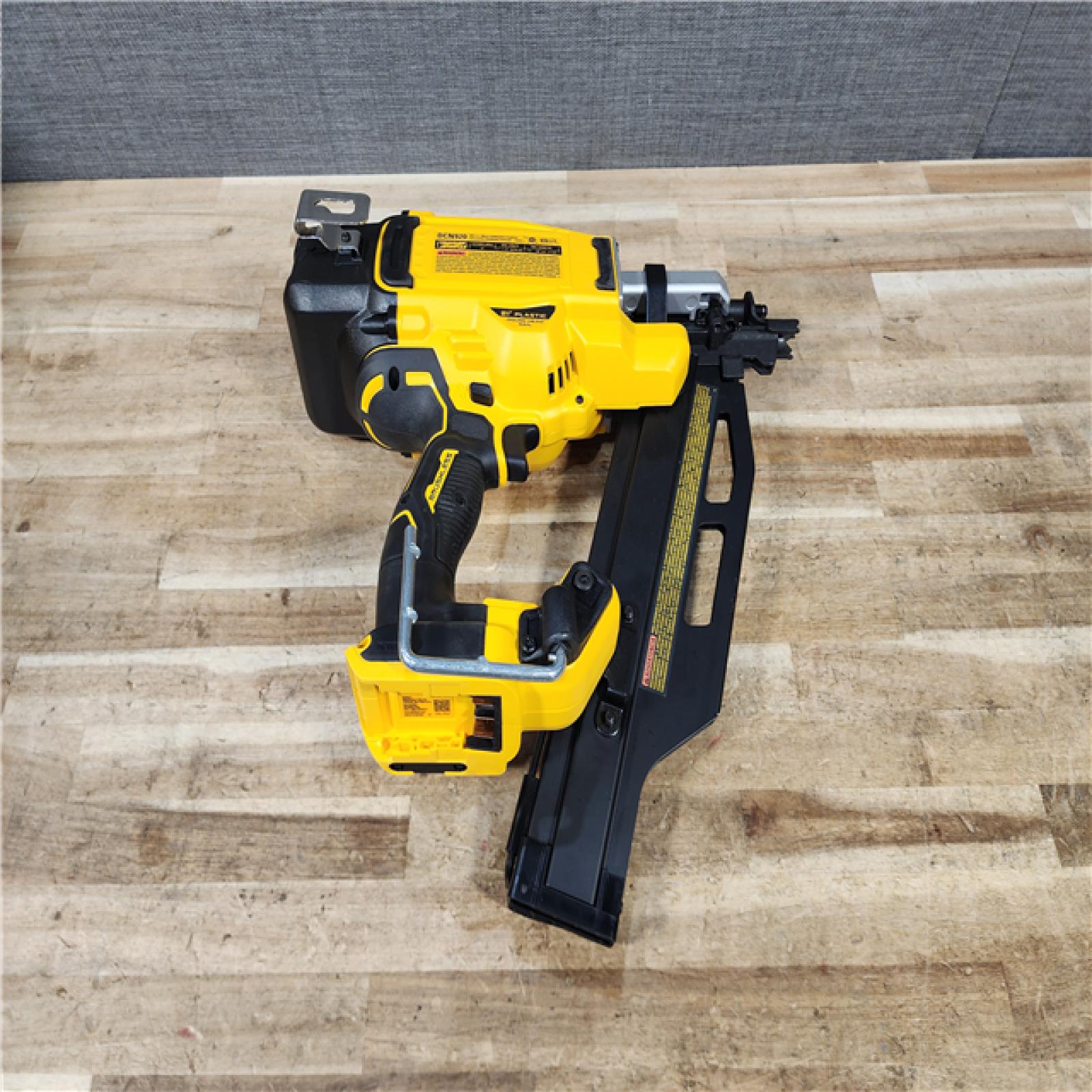 HOUSTON LOCATION - AS - IS DEWALT 20-Volt 21° Cordless Framing Nailer (Tool-Only)