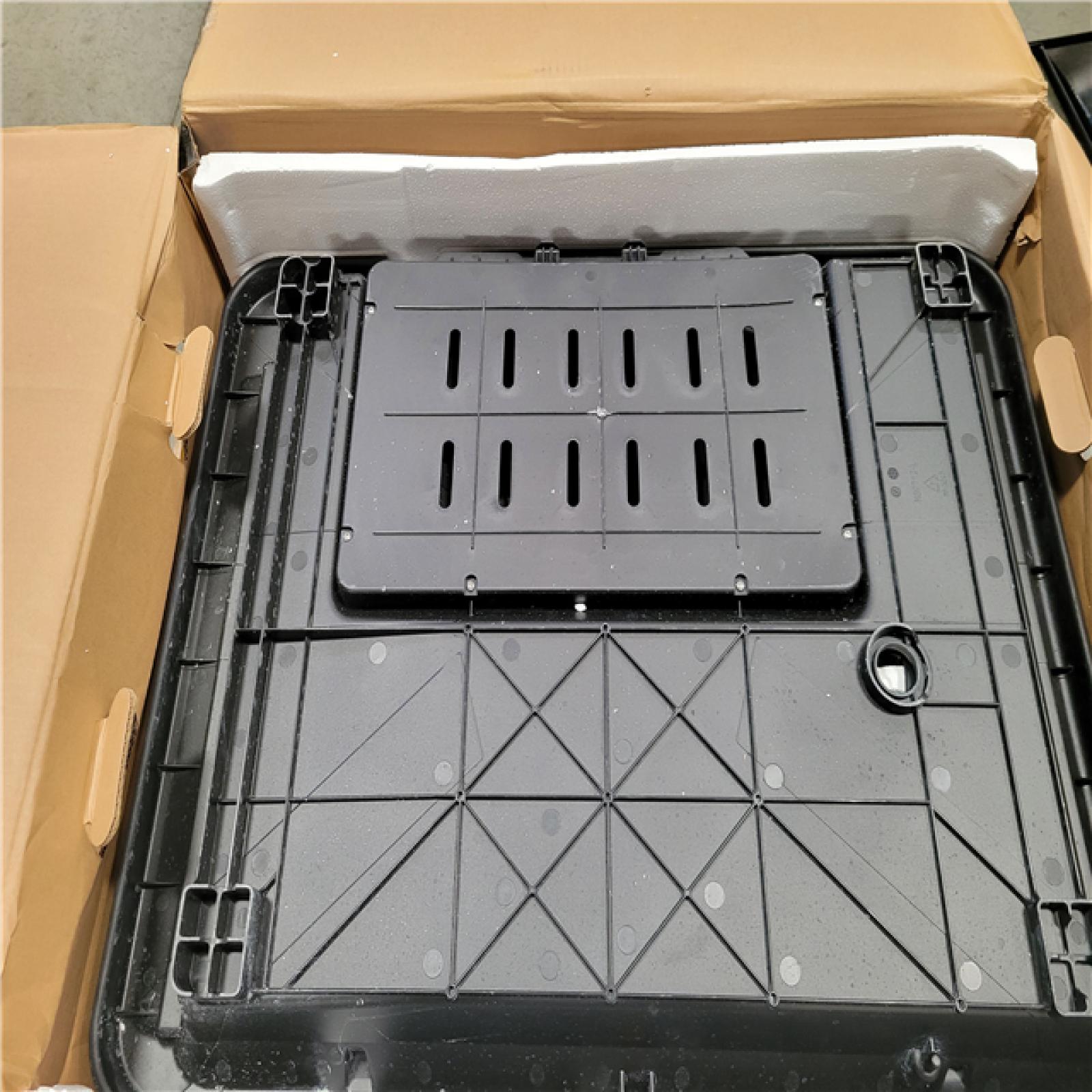 CALIFORNIA NEW DEWALT HEAVY DUTY WET TILE SAW