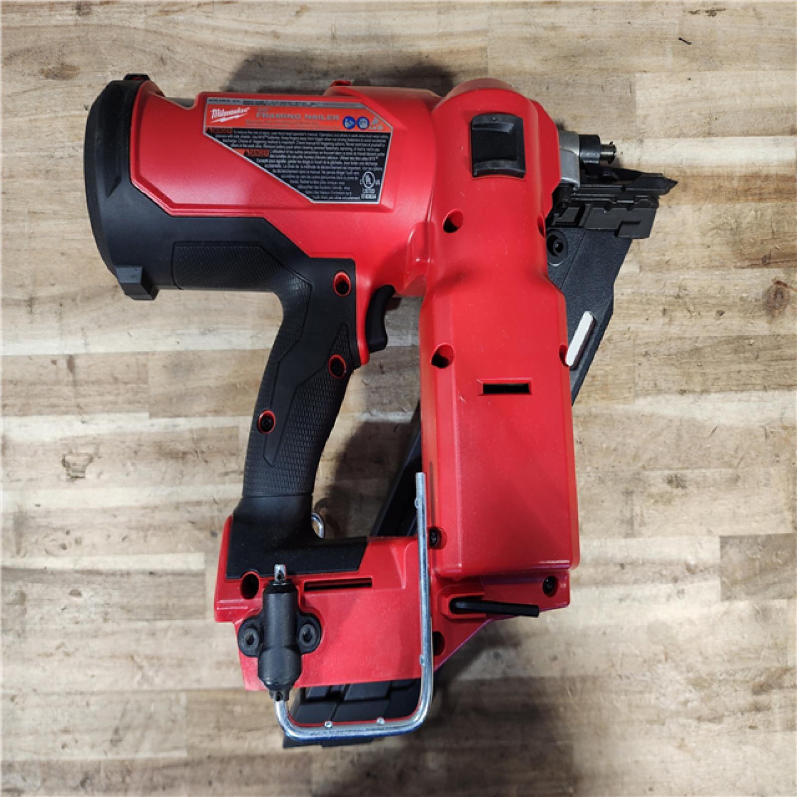 HOUSTON LOCATION - AS-IS (APPEARS LIKE NEW) Milwaukee FUEL 3-1/2 in. 18-Volt 30-Degree Lithium-Ion Brushless Cordless Framing Nailer (Tool-Only)
