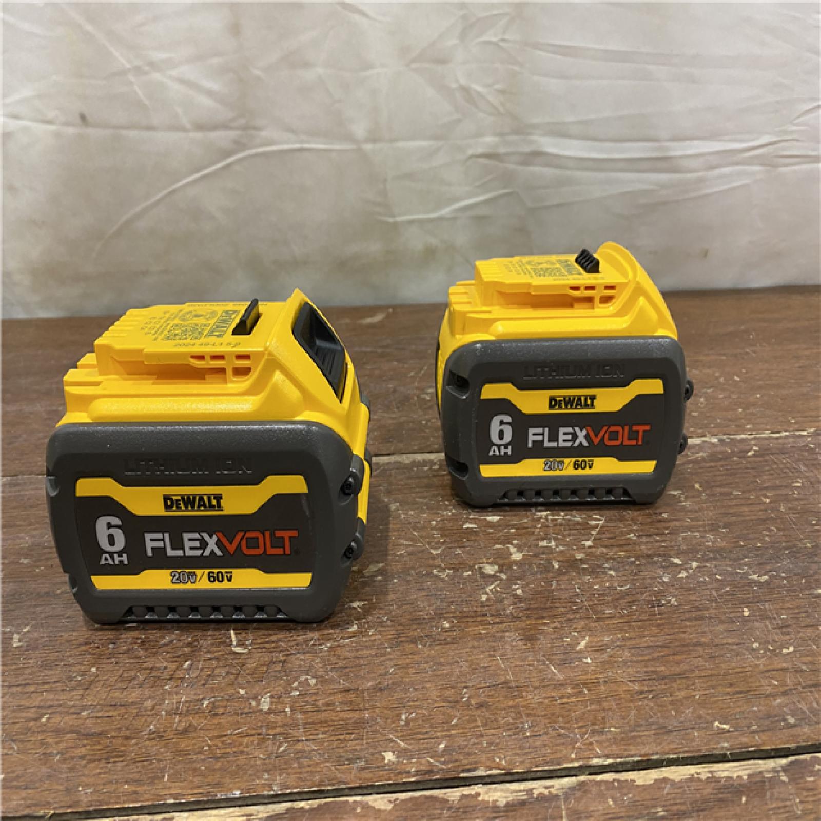 AS-IS DEWALT FLEXVOLT 20-Volt/60-Volt MAX Lithium-Ion 6.0Ah Battery Pack (2-Pack)
