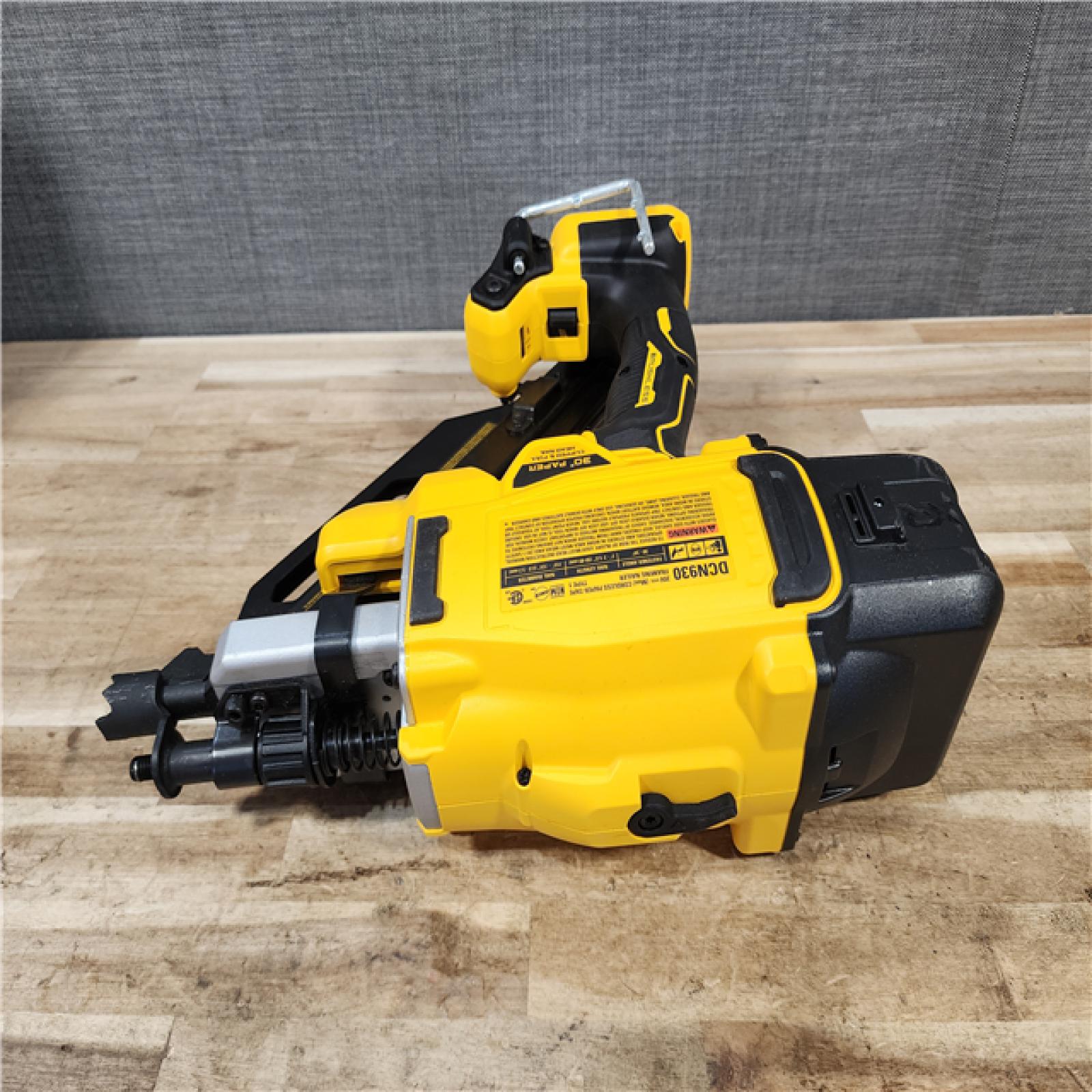 HOUSTON LOCATION - AS-IS DEWALT 20V 30 Degree Cordless Framing Nailer (Tool-Only)