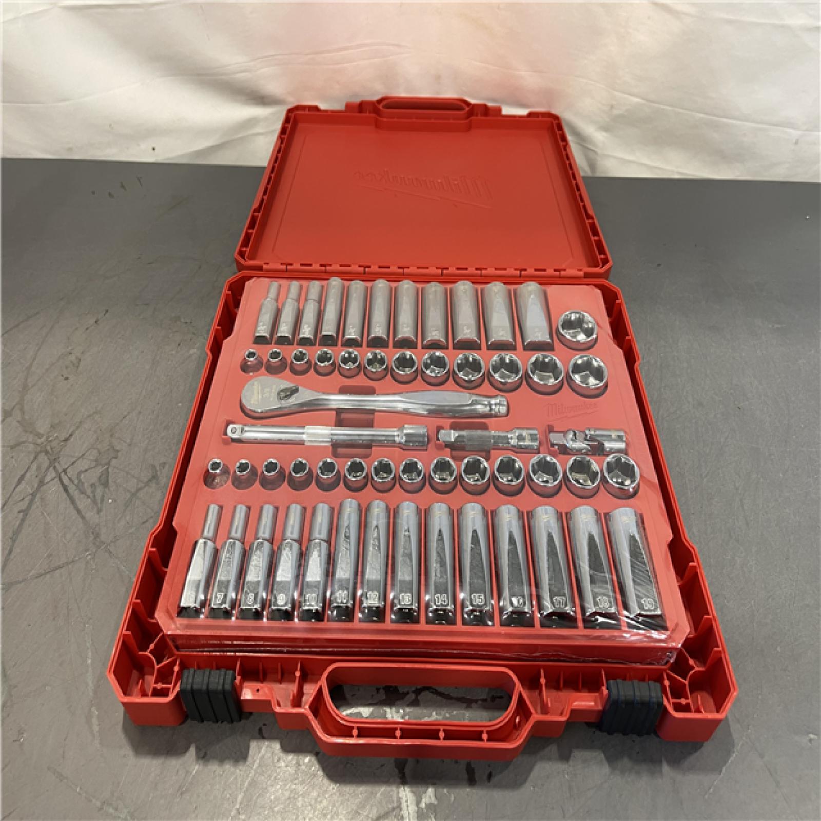 AS-IS - Milwaukee 3/8 in. Drive SAE/Metric Ratchet and Socket Mechanics Tool Set (56-Piece)