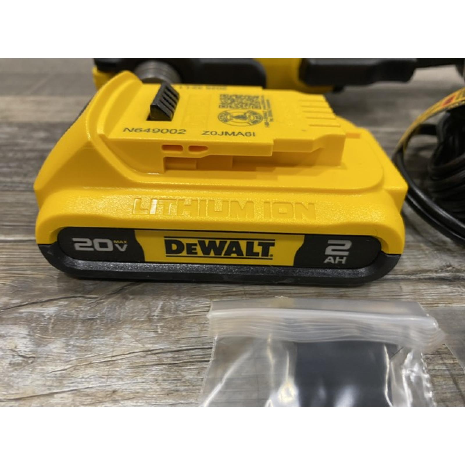 AS-IS DEWALT ATOMIC 20V MAX Cordless Brushless Oscillating Multi Tool Kit