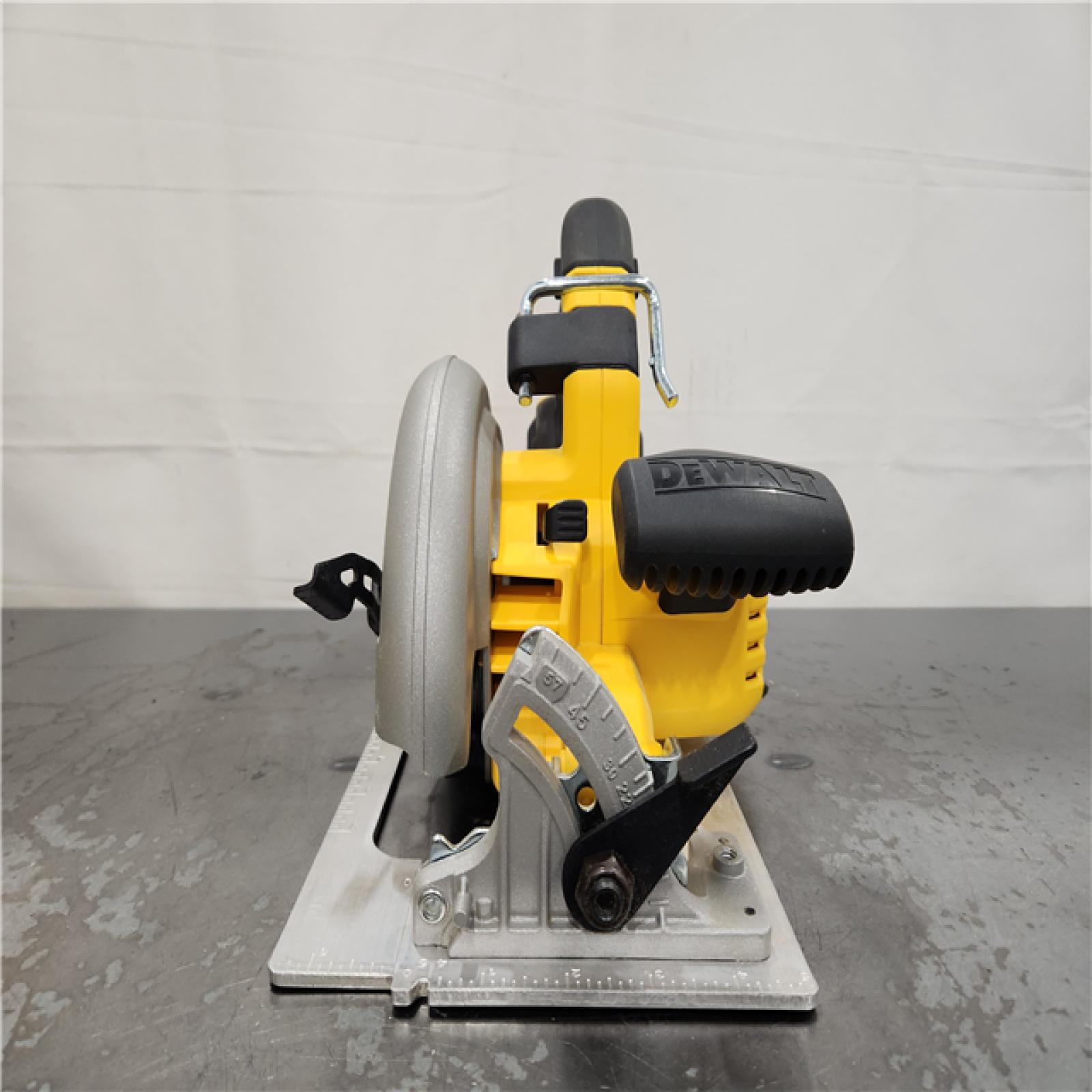 AS-IS- 20-Volt MAX 7-1/4 in. Cordless Circular Saw (Tool Only)