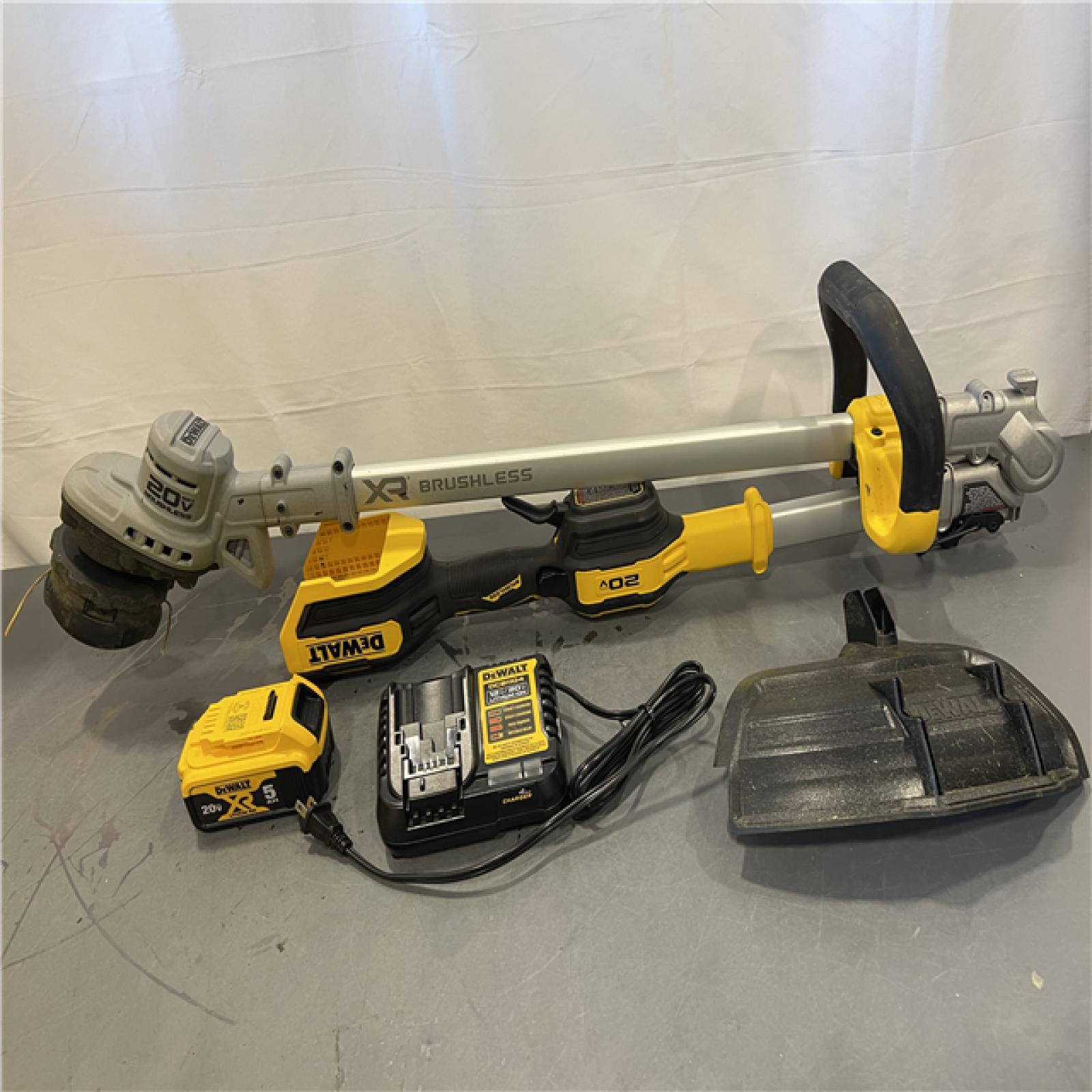 AS-IS - DeWalt 20V MAX 14 in. Brushless Cordless Battery Powered Foldable String Trimmer Kit