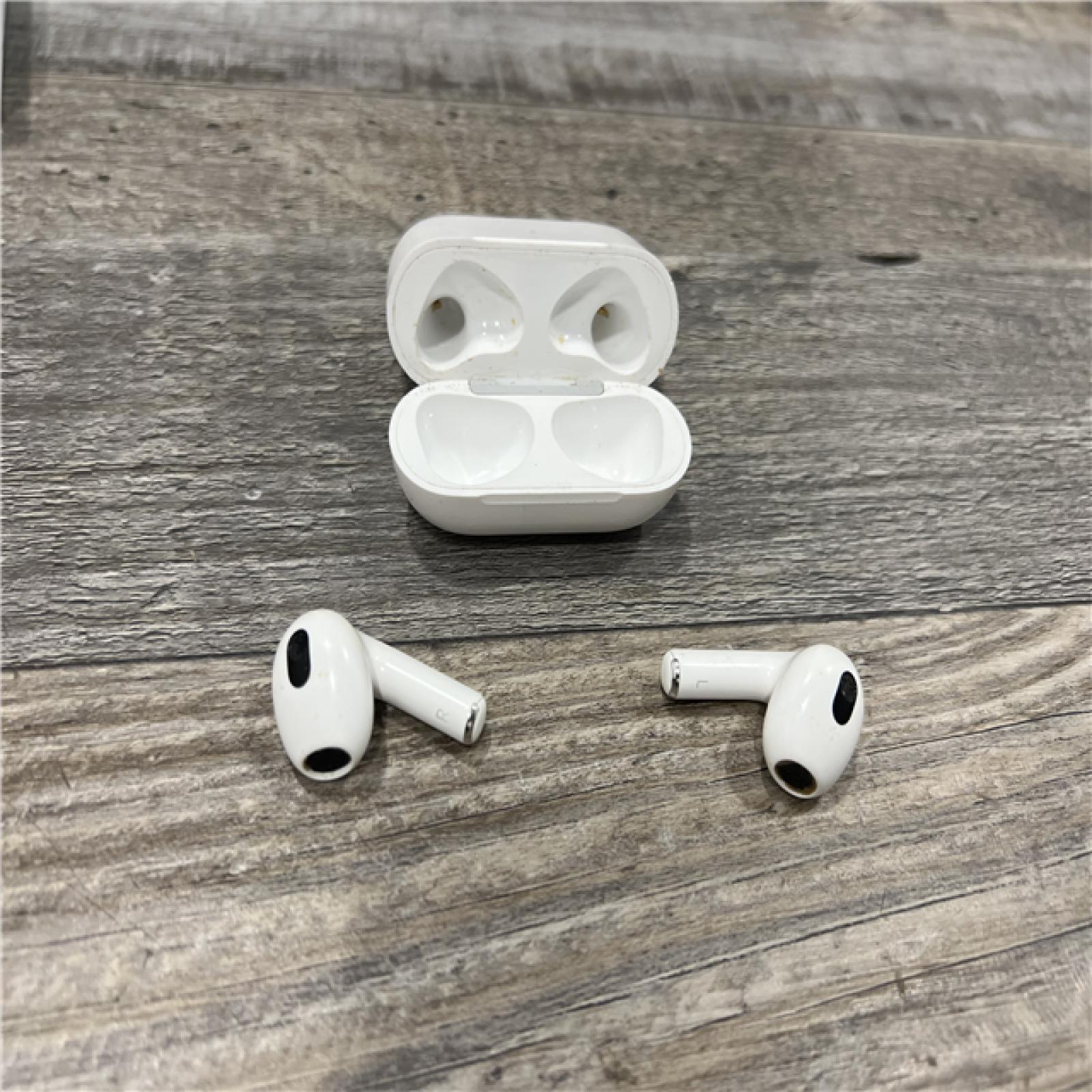 AS-IS AirPods (3rd Generation) with Lightning Charging Case