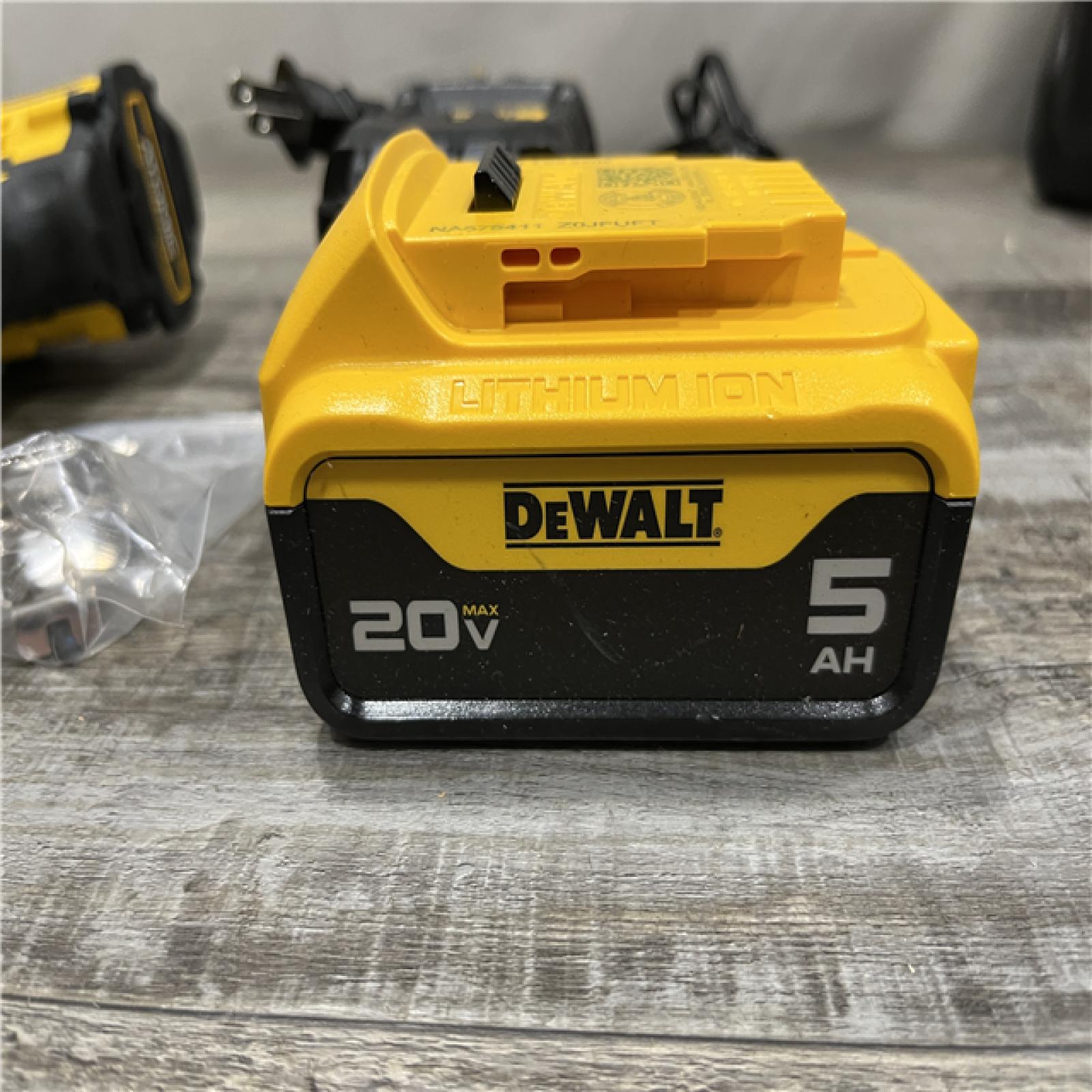 AS-IS DEWALT ATOMIC 20V Lithium-Ion Cordless 1/2 in. Hammer Drill Kit