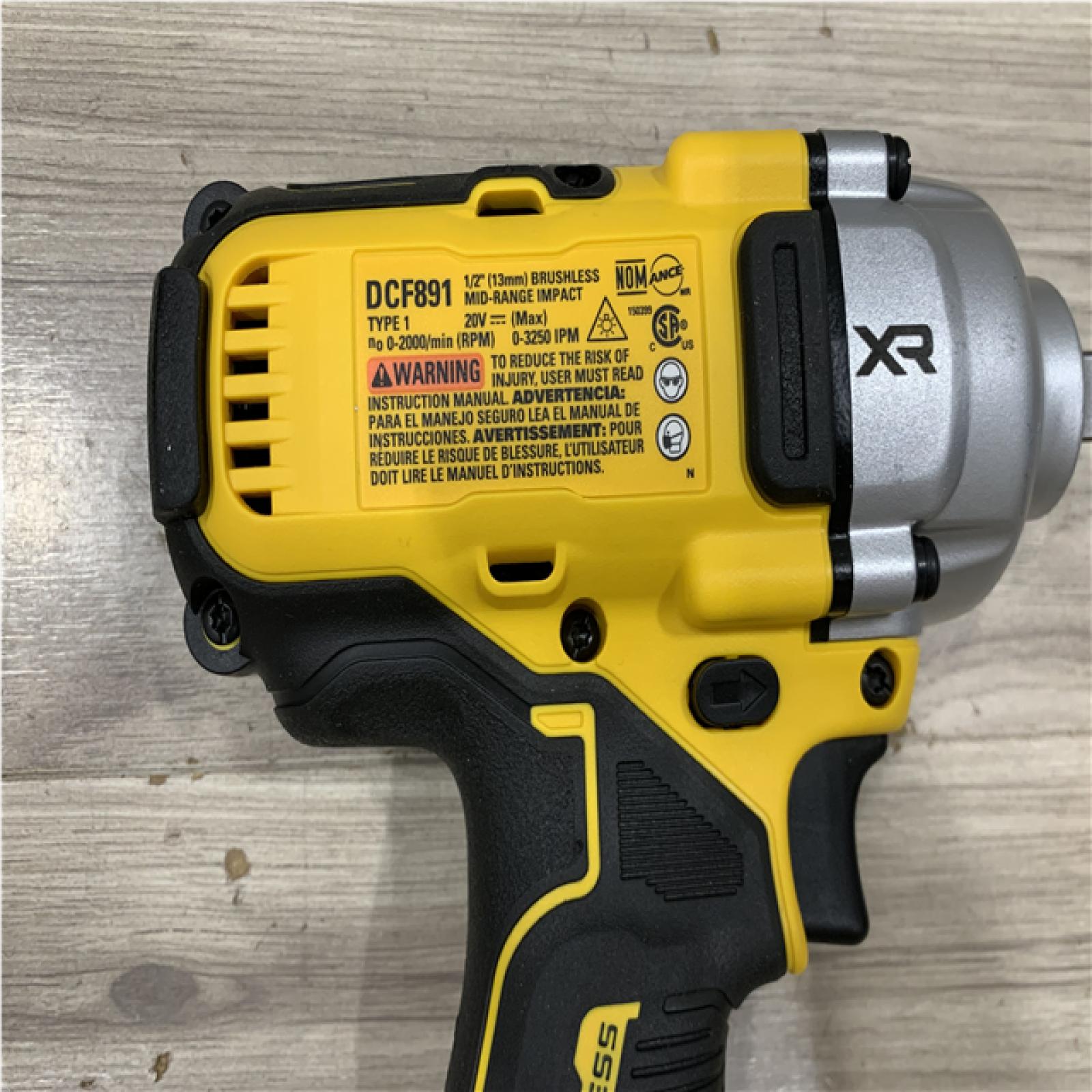 AS-IS DEWALT 20V MAX XR Lithium-Ion Cordless Brushless 1/2 in. Impact Wrench Kit