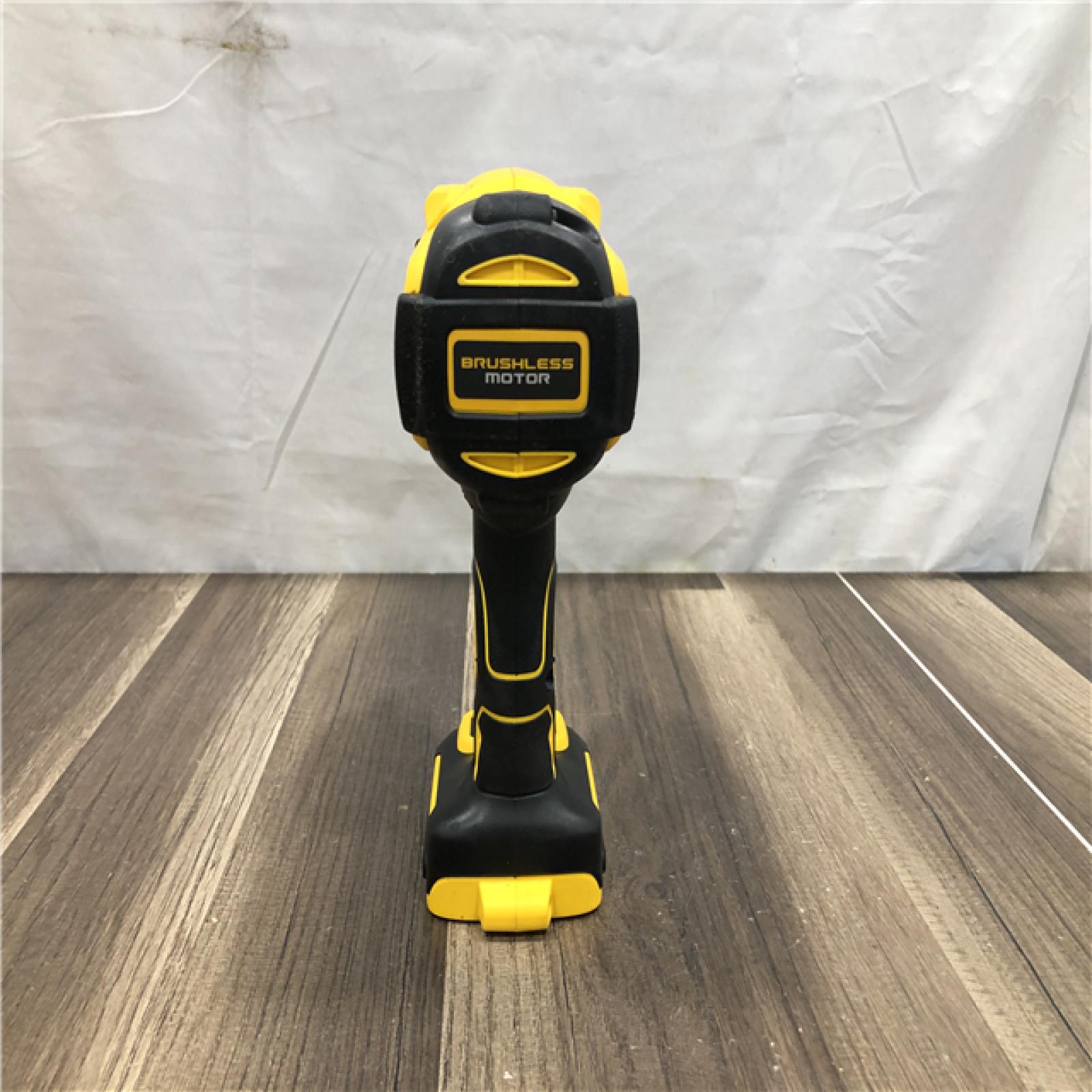 AS-IS DEWALT 20V MAX Lithium-Ion Cordless 1/2 in. Impact Wrench Kit