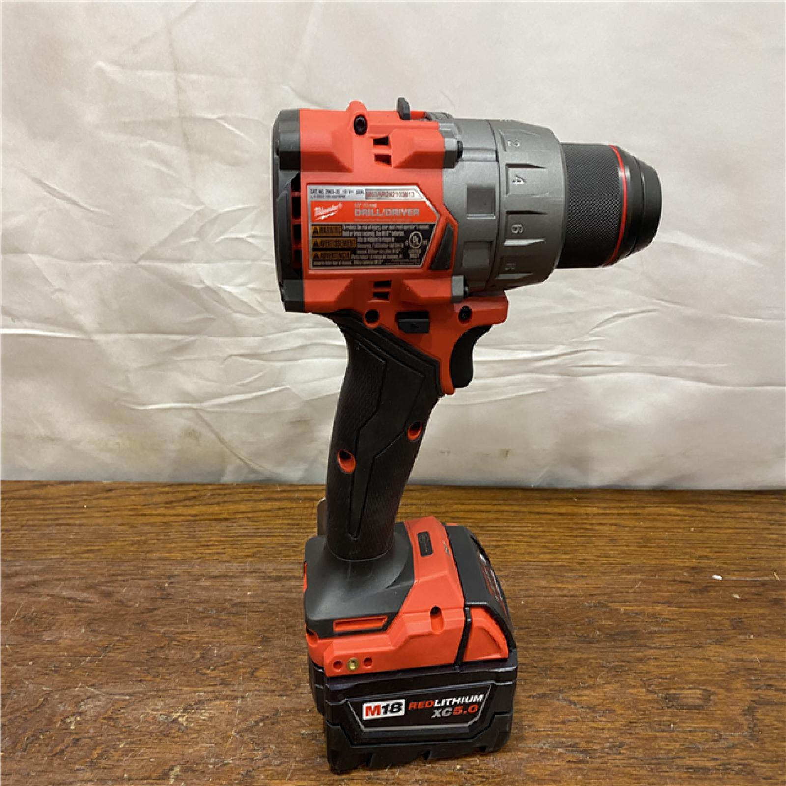 AS-IS Milwaukee M18 FUEL Lithium-Ion Brushless Cordless 1/2 Drill/Driver Kit