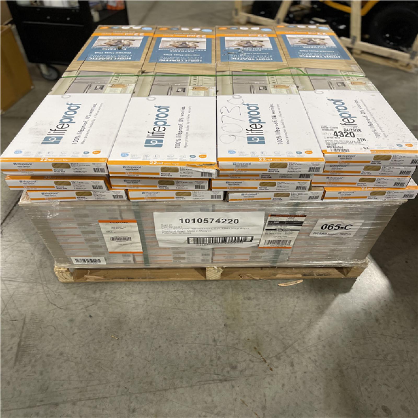 DALLAS LOCATION- LIFEPROOF Harvest Hues Oak 22 MIL (18 sq. ft. /case) PALLET (48 UNITS)