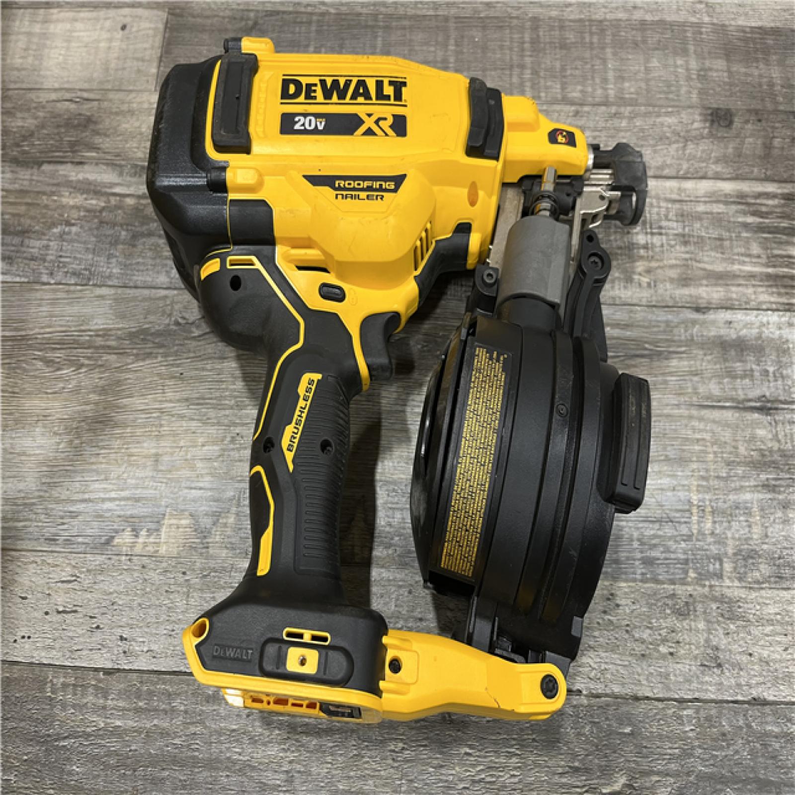 AS-IS DEWALT 20V MAX Lithium-Ion 15-Degree Electric Cordless Roofing Nailer Kit