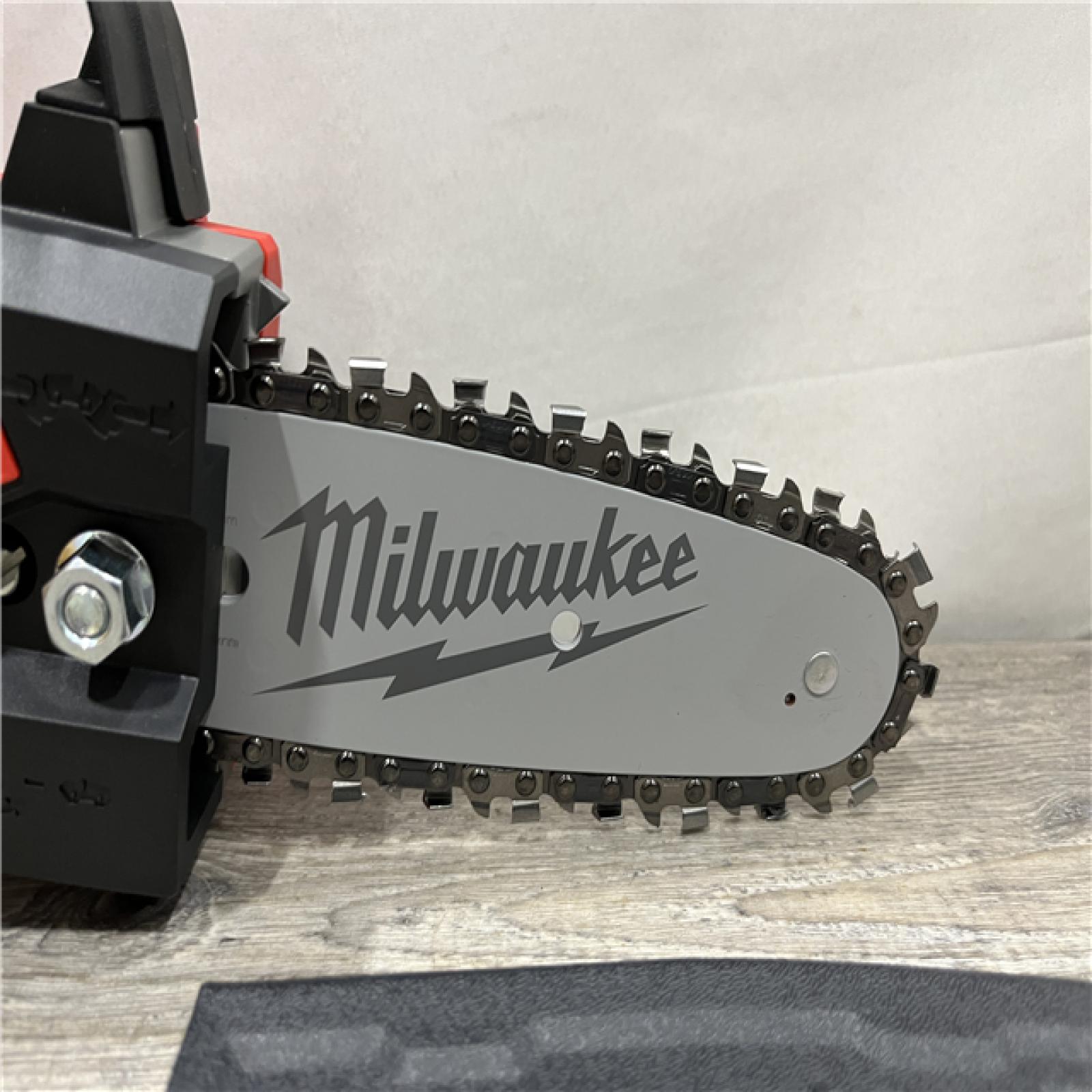 AS-IS Milwaukee FUEL 6 in. 12V Lithium-Ion Brushless Cordless Pruning Saw HATCHET (Tool-Only)