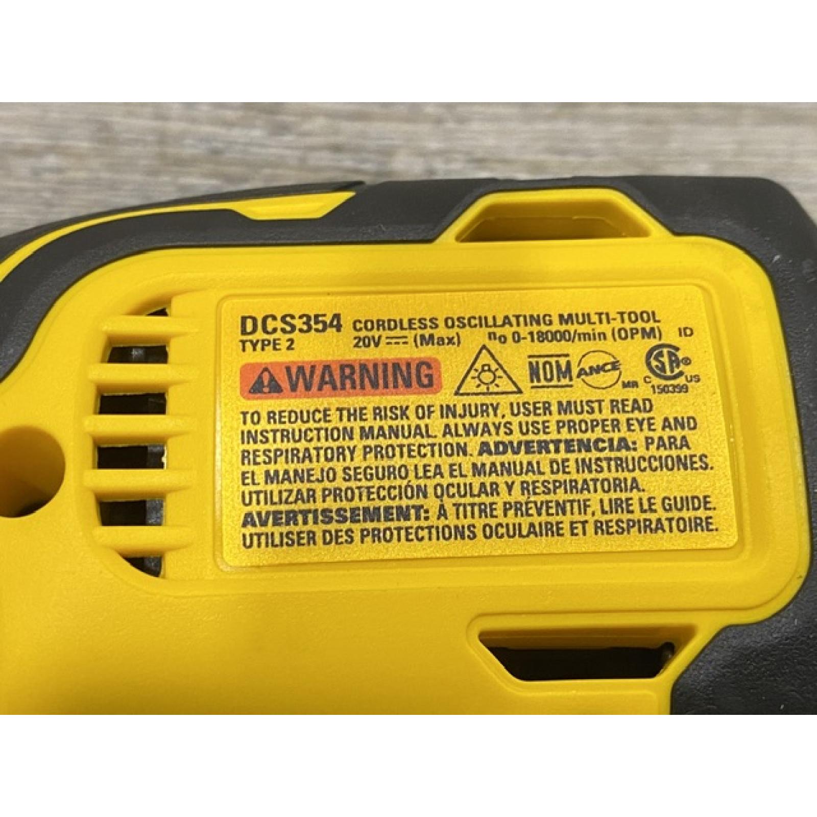 AS-IS DEWALT ATOMIC 20V MAX Cordless Brushless Oscillating Multi Tool Kit