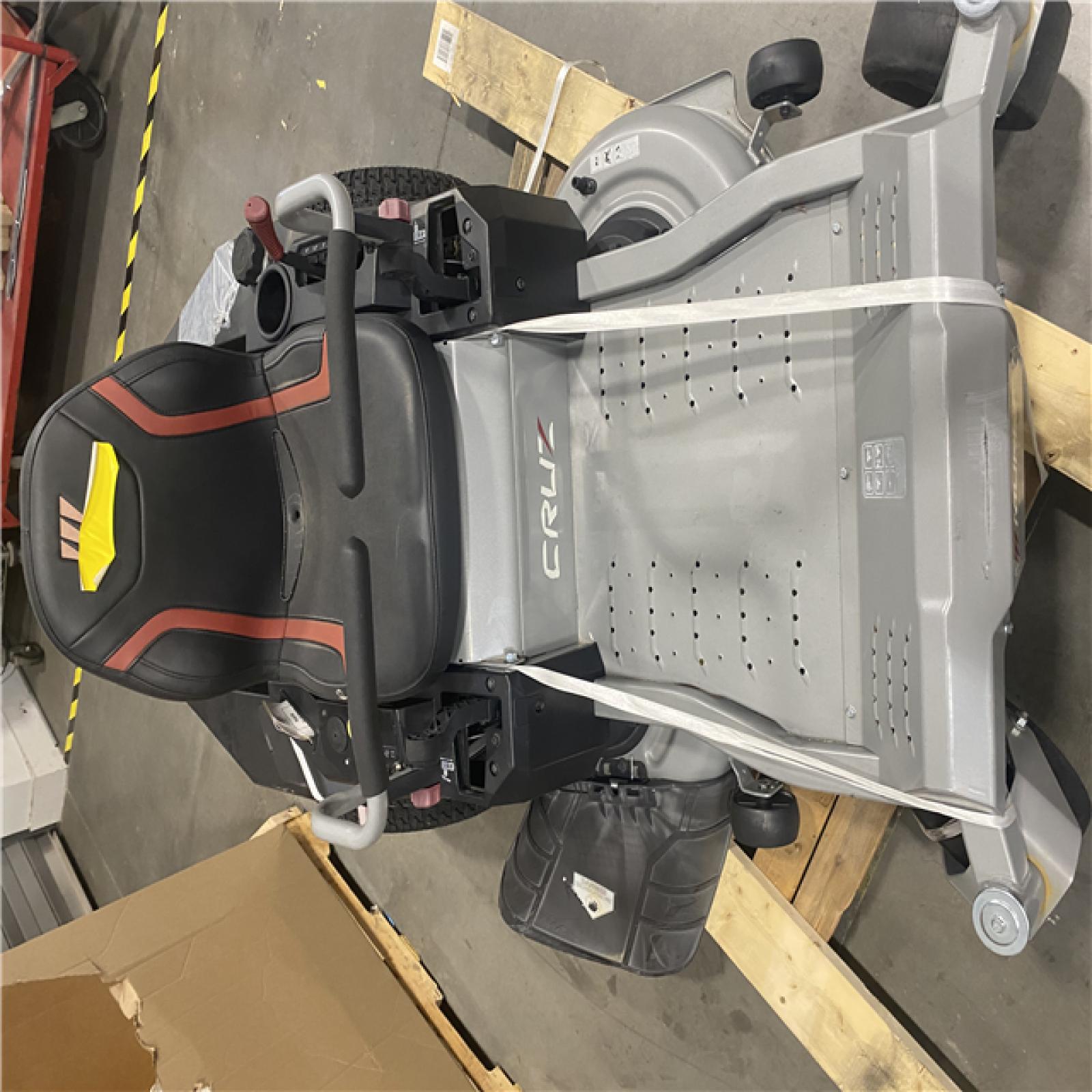 Dallas Location - As-Is Murray Cruz 42 in. 19.0 HP 540cc EX1900 Series Gas Zero Turn Mower