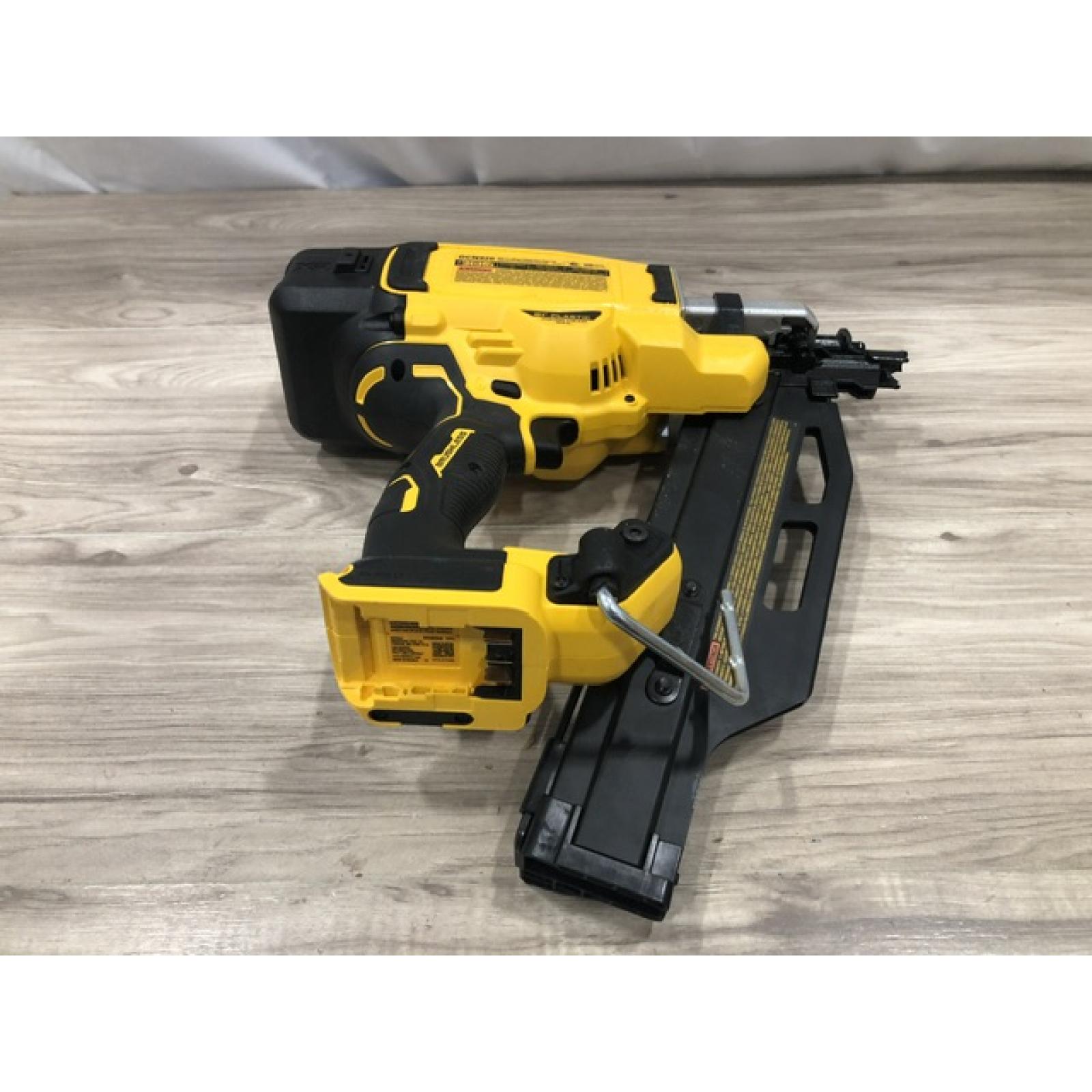 AS-IS DEWALT 20-Volt 21° Cordless Framing Nailer (Tool-Only)