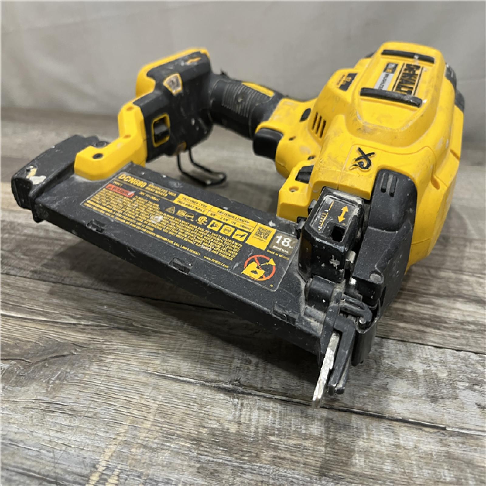 AS-IS DEWALT 20V MAX XR Lithium-Ion Electric Cordless 18-Gauge Brad Nailer (Tool Only)