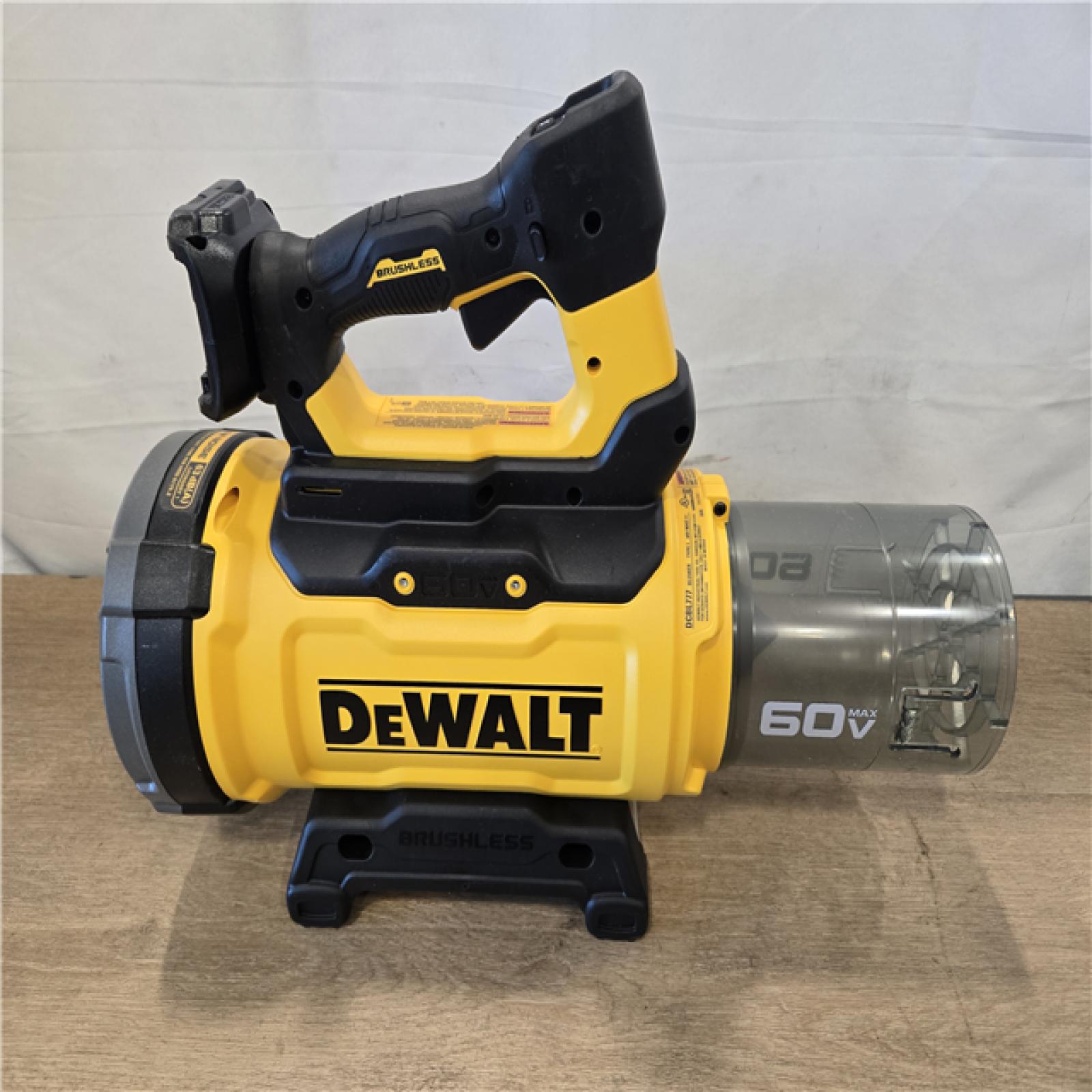 AS-IS DEWALT FLEXVOLT 60V MAX 160 MPH 760 CFM Cordless Axial Blower Kit