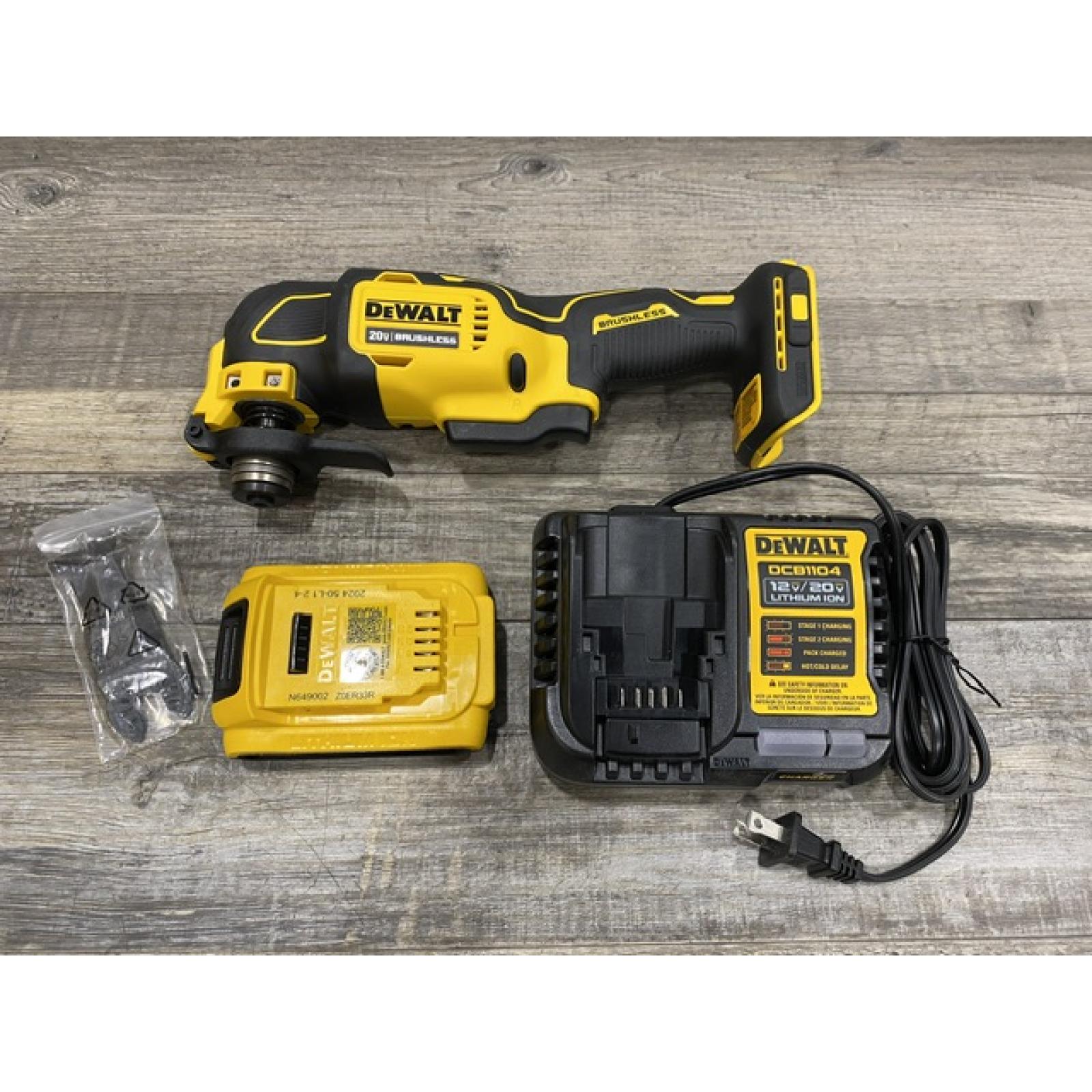 AS-IS DEWALT ATOMIC 20V MAX Cordless Brushless Oscillating Multi Tool Kit