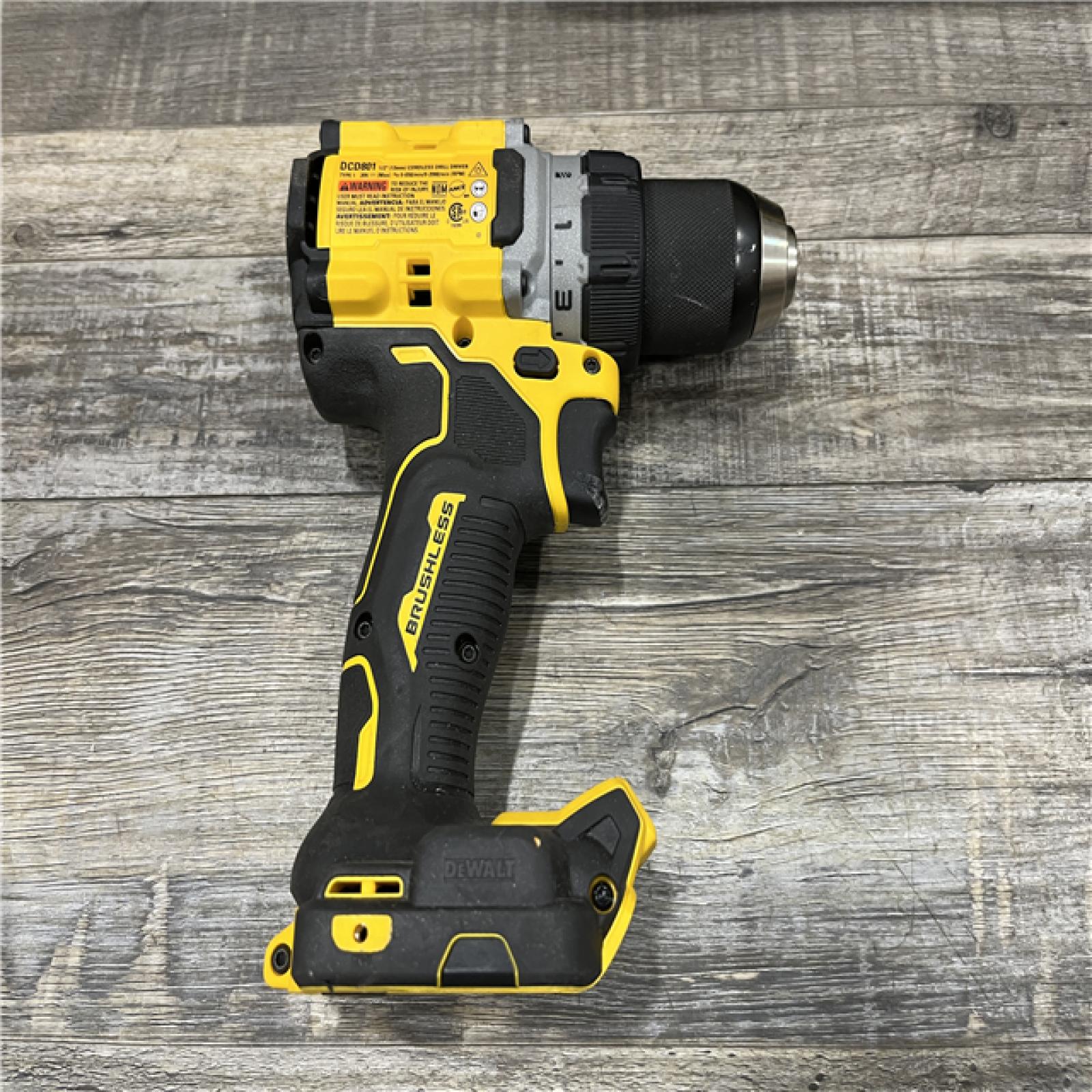 AS-IS DEWALT 20V XR Lithium-Ion Cordless Brushless 1/2 in. Drill/Driver Kit