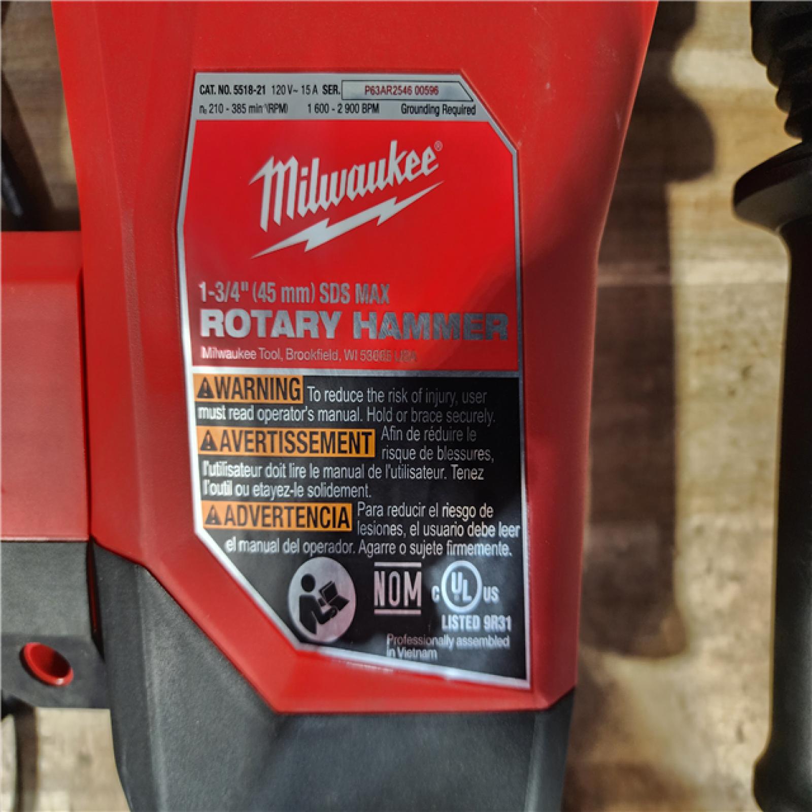 HOUSTON LOCATION - AS-IS MILWAUKEE 1-3/4 in. SDS-MAX Rotary Hammer