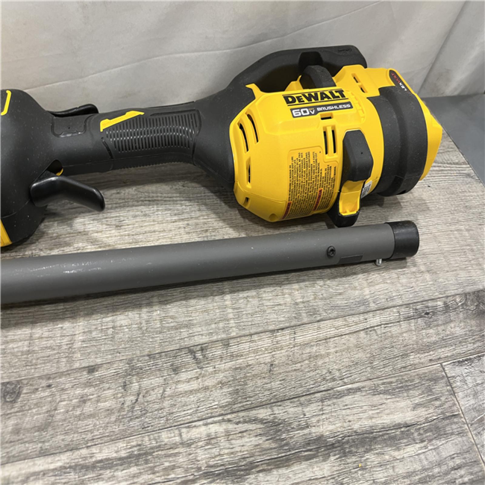 AS-IS DEWALT FLEXVOLT 60V MAX 17 in. Cordless Battery Powered Attachment Capable Trimmer Kit
