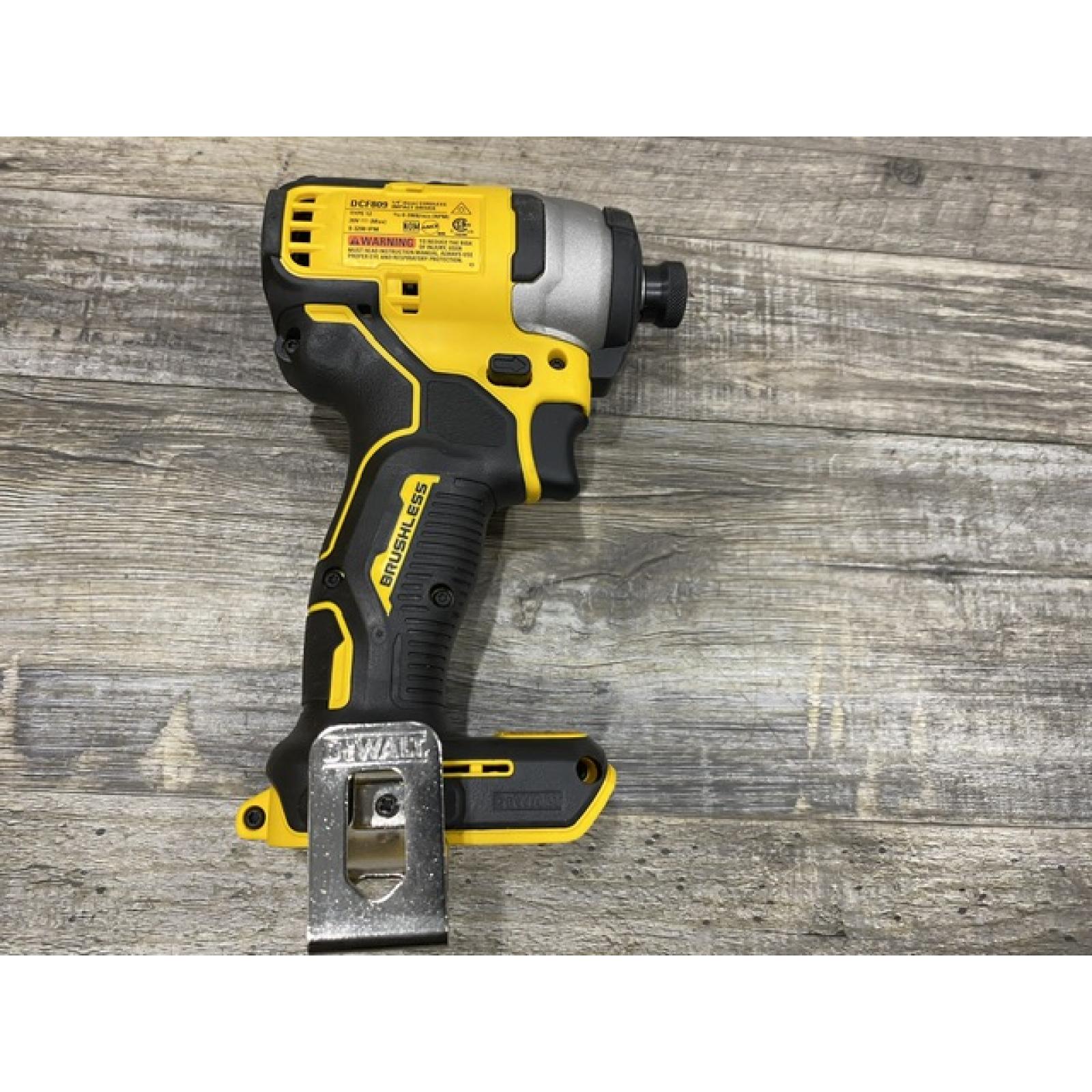 AS-IS DEWALT Atomic 20V Max Lithium-Ion Brushless Cordless Compact 1/4 in. Impact Driver Kit