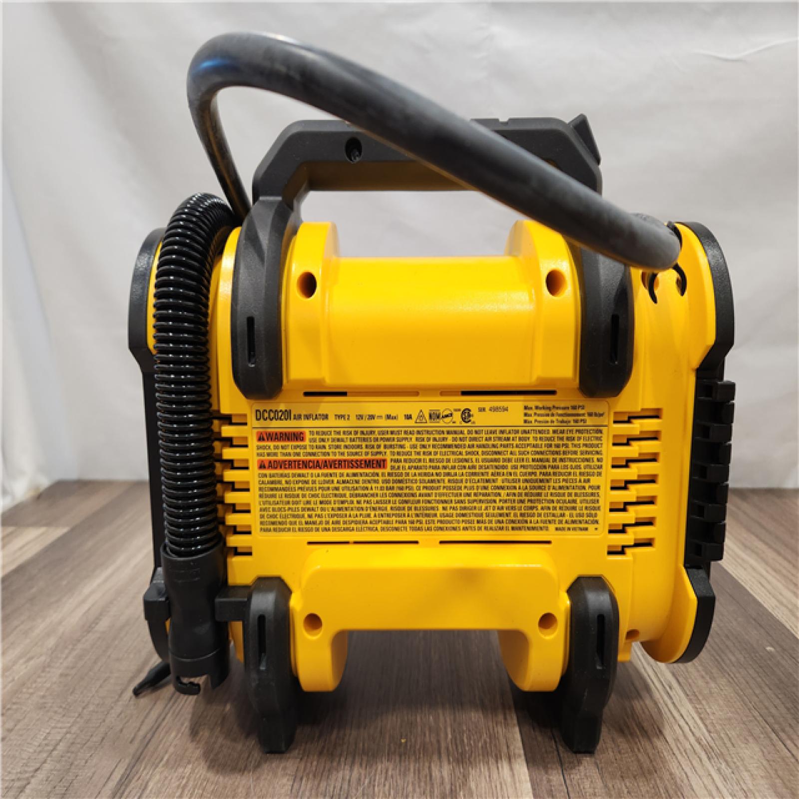 LIKE NEW! - DEWALT  20V MAX Inflator (Tool Only)