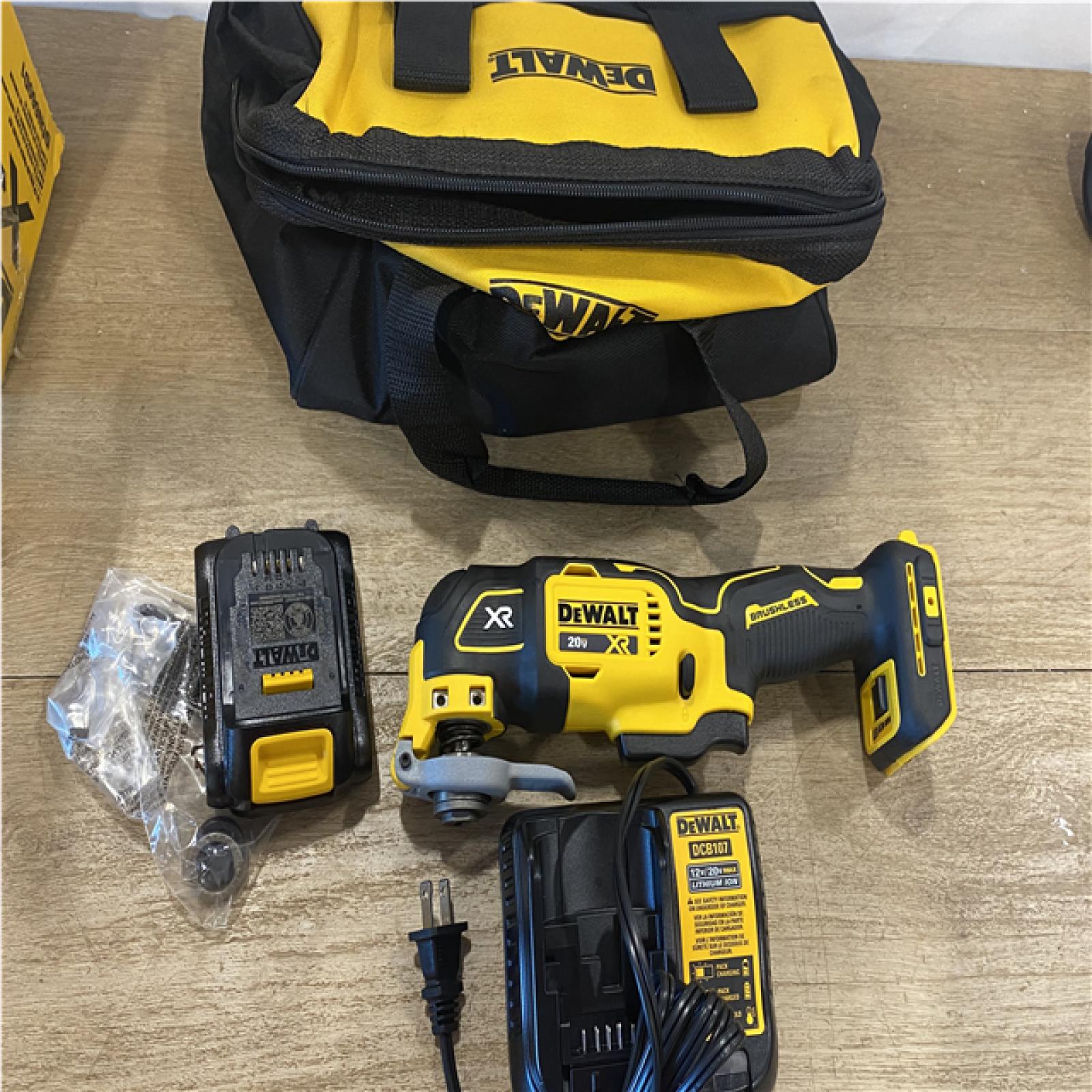 AS-IS DEWALT 20V MAX XR Cordless Brushless 3-Speed Oscillating Multi Tool Kit