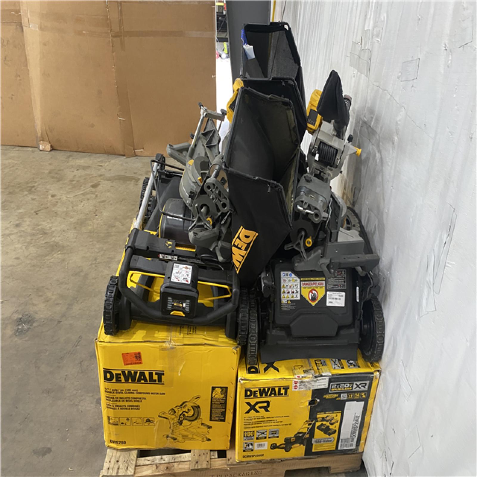 Houston Location AS IS - Tool Pallet