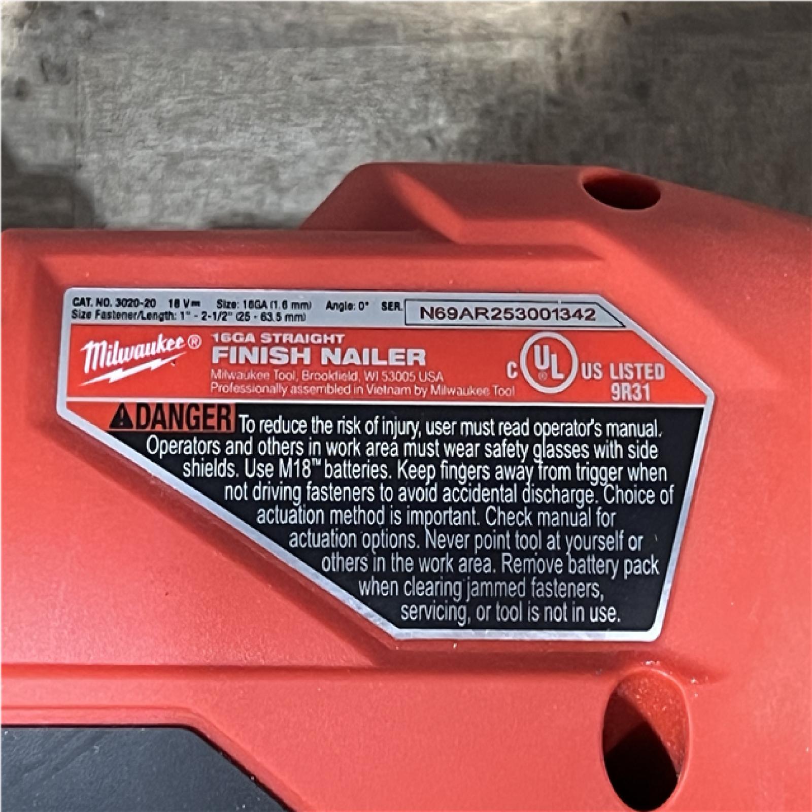 Houston Location AS-IS Milwaukee FUEL 18-Volt Lithium-Ion Brushless Cordless Gen ll 16-Gauge Straight Finish Nailer (Tool Only)