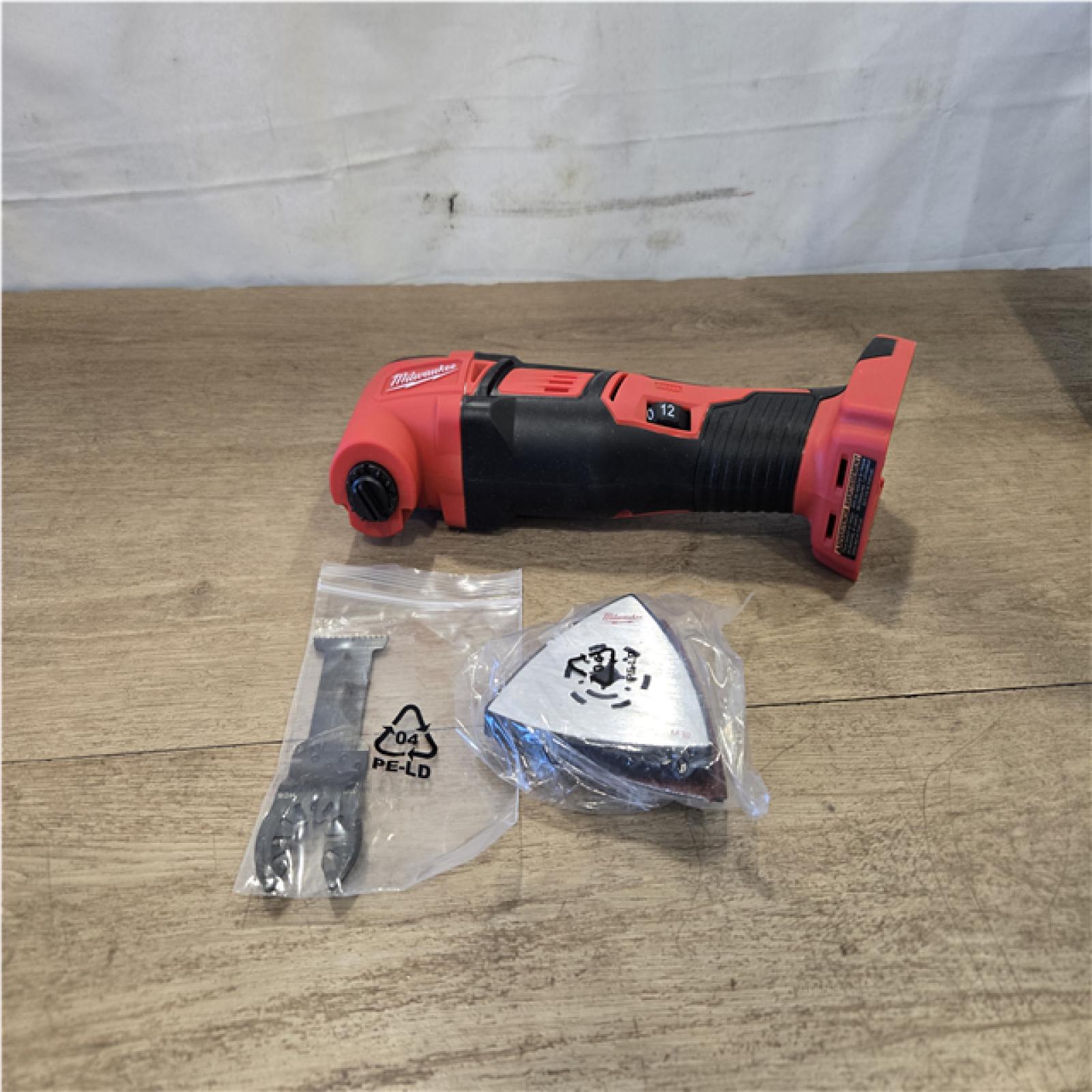 AS-IS Milwaukee 18V Lithium-Ion Cordless Oscillating Multi-Tool (Tool-Only)