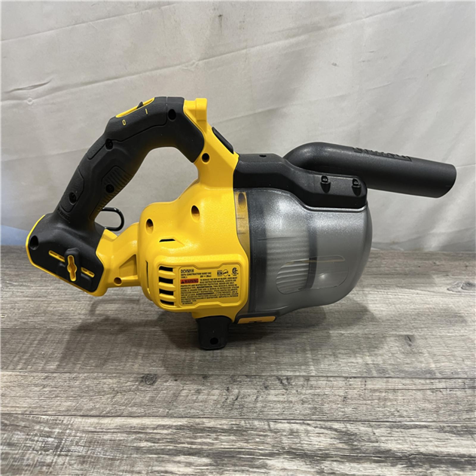 AS-IS DEWALT Bagless 20V MAX Stick Cordless General Dirt Filter Handheld Vacuum (Tool Only)
