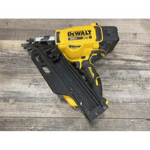 AS-IS DEWALT 20V 30 Degree Cordless Framing Nailer (Tool-Only)