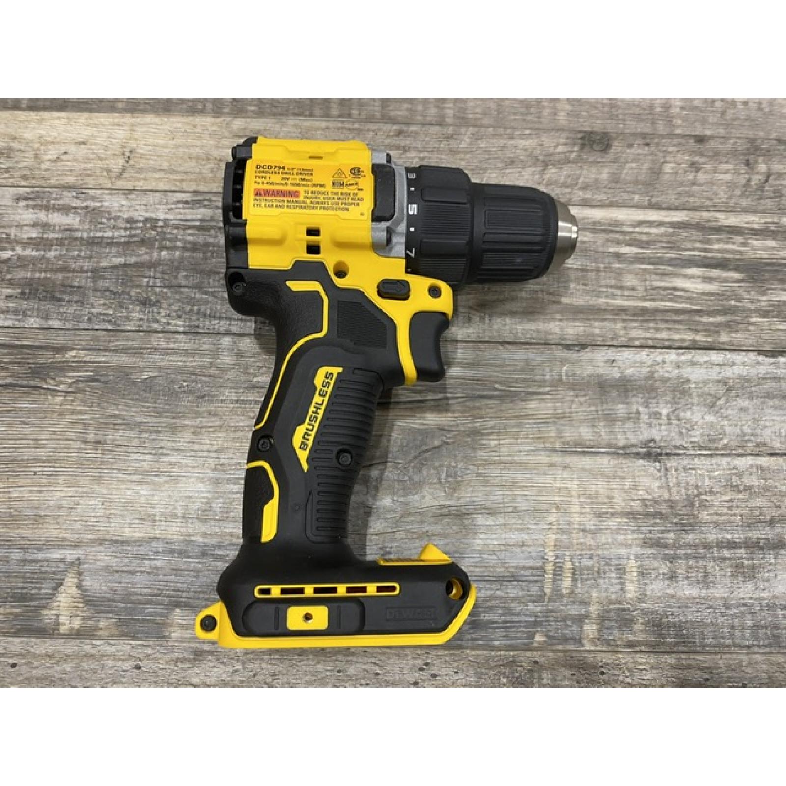 AS-IS DEWALT Atomic 20V Lithium-Ion Cordless Compact 1/2 in. Drill/Driver Kit