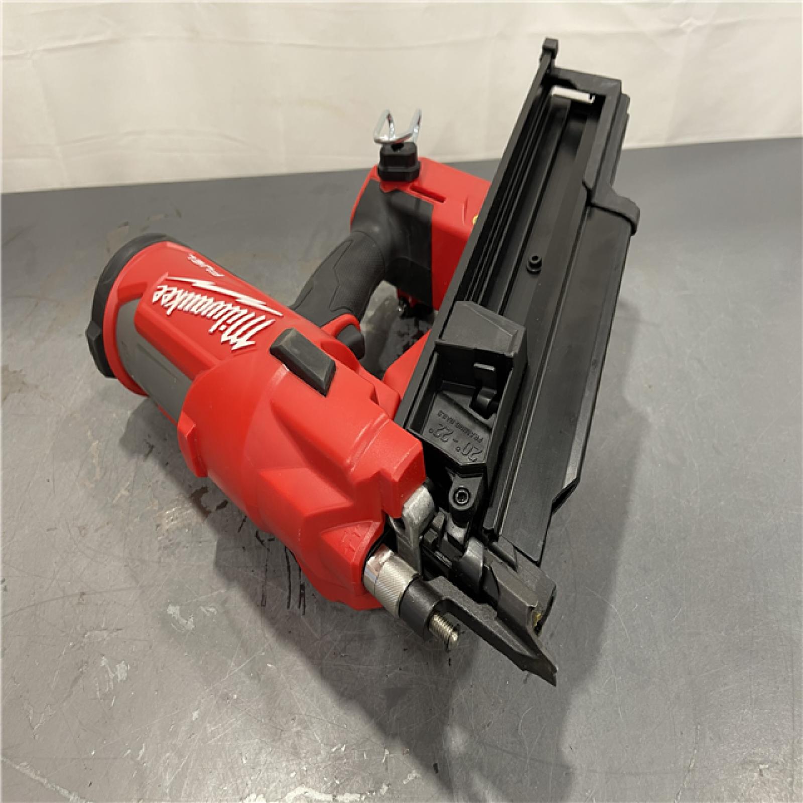 AS-IS - Milwaukee M18 FUEL 3-1/2 in. 18-Volt 21-Degree Lithium-Ion Brushless Cordless Framing Nailer
