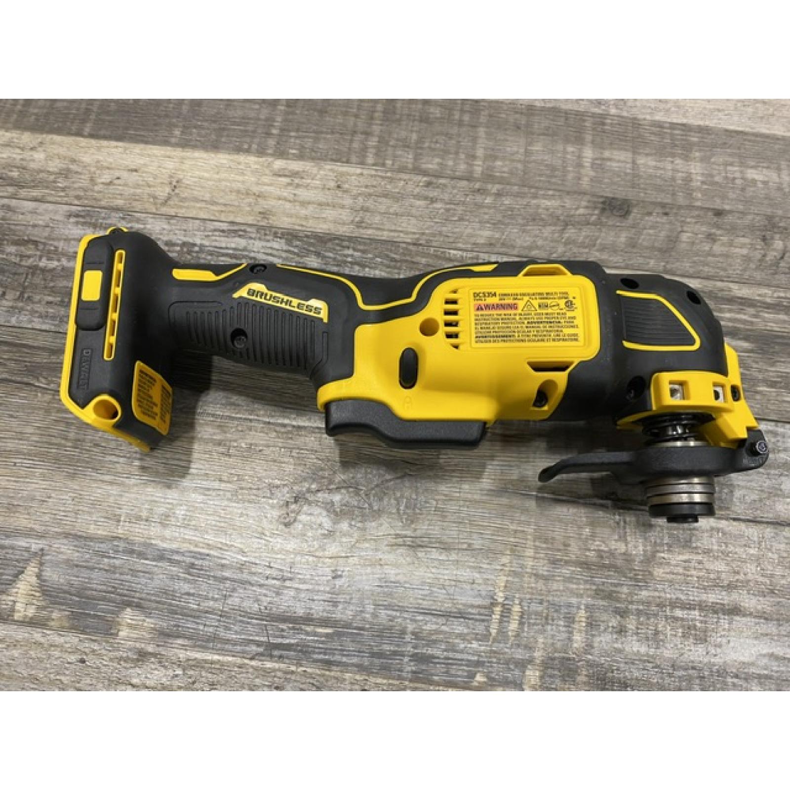 AS-IS DEWALT ATOMIC 20V MAX Cordless Brushless Oscillating Multi Tool Kit