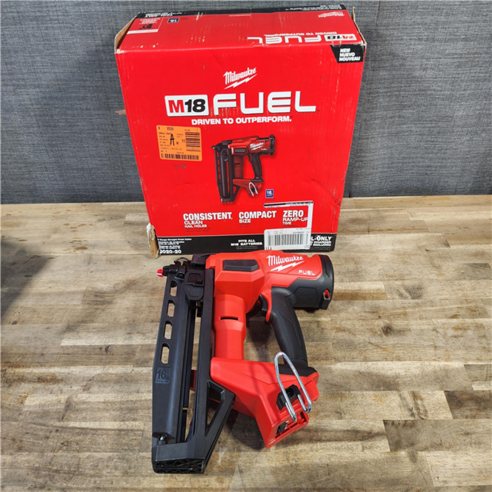 HOUSTON LOCATION - AS-IS (APPEARS LIKE NEW) Milwaukee Tool Cordless Finish Nail Gun 18 V 3020-20 (TOOL ONLY)