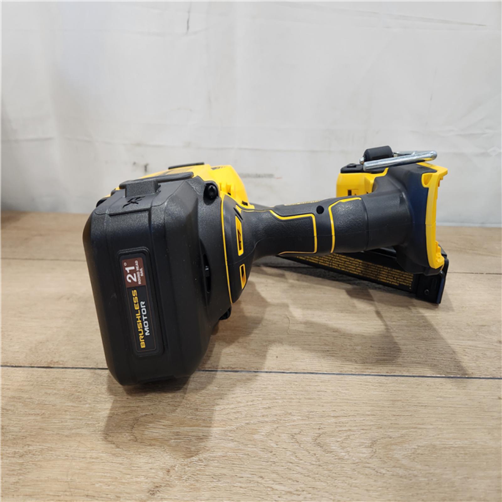AS-IS- DEWALT 20-Volt 21° Cordless Framing Nailer (Tool-Only)