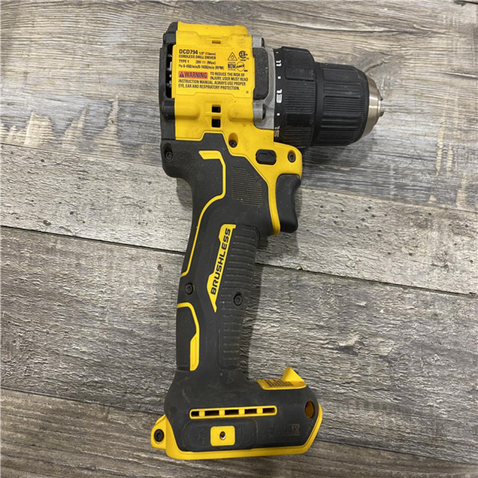 AS-IS DEWALT Atomic 20V Lithium-Ion Cordless Compact 1/2 in. Drill/Driver Kit