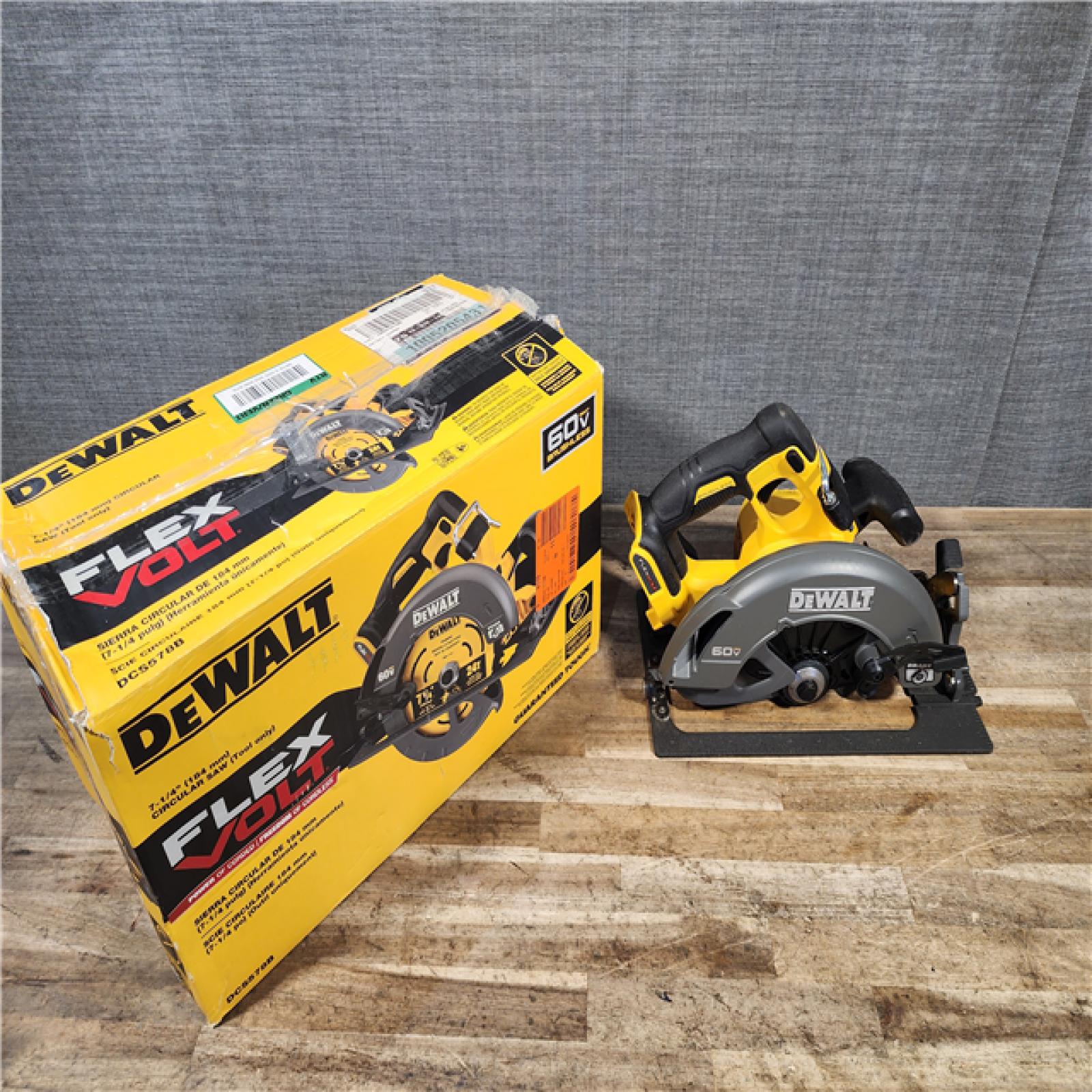 HOUSTON LOCATION - AS-IS DEWALT FLEXVOLT 60V MAX Cordless Brushless 7-1/4 in. Circular Saw with Brake (Tool Only)