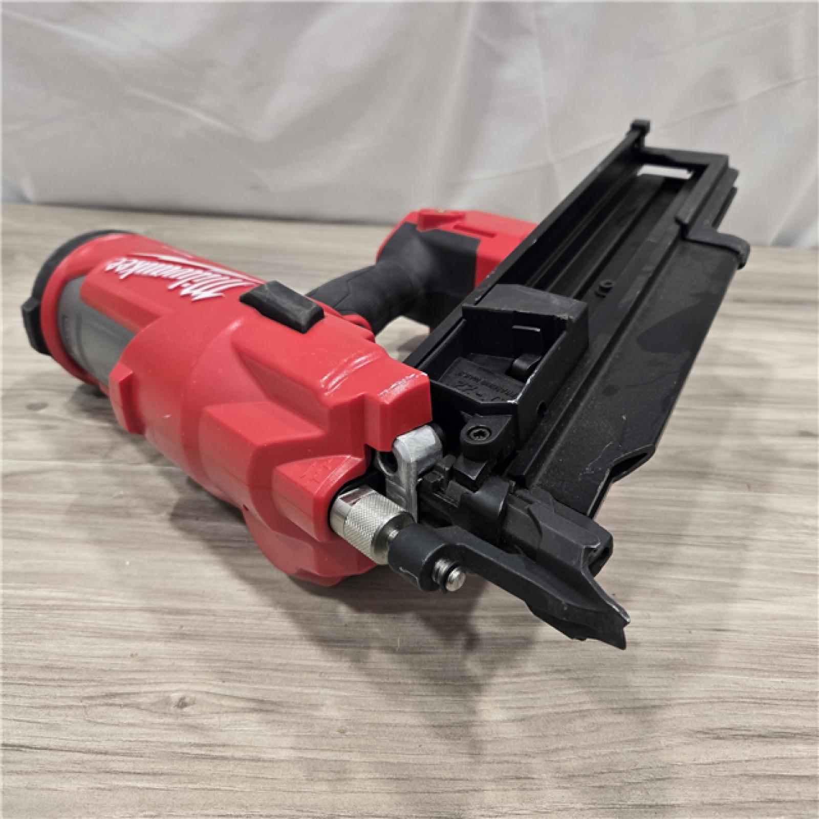 AS-IS Milwaukee 2744-20 M18 FUEL 3-1/2 in. 18V 21-Degree Cordless Framing Nailer (Tool-Only)