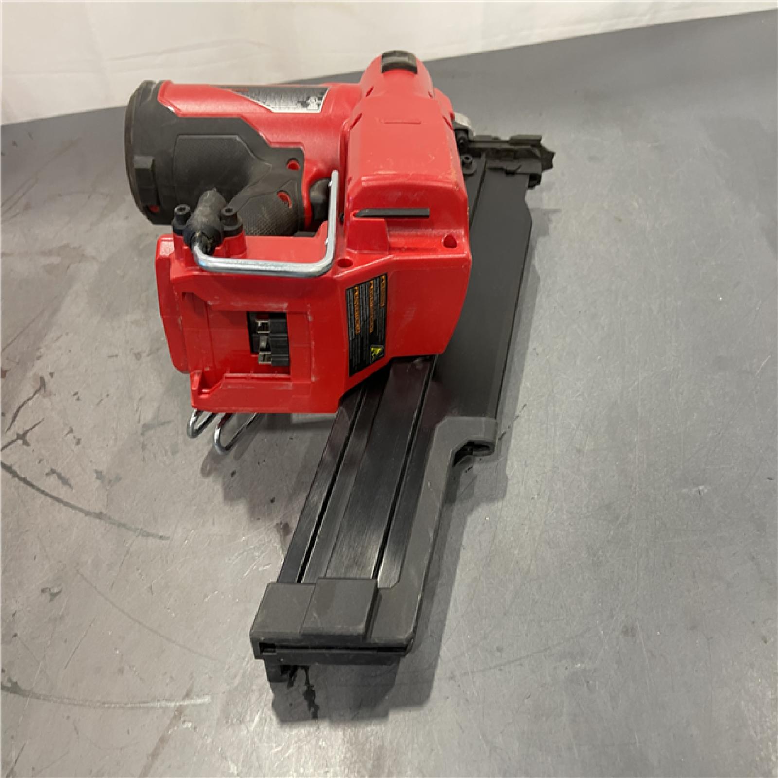 AS-IS - Milwaukee M18 FUEL 3-1/2 in. 18-Volt 21-Degree Lithium-Ion Brushless Cordless Framing Nailer