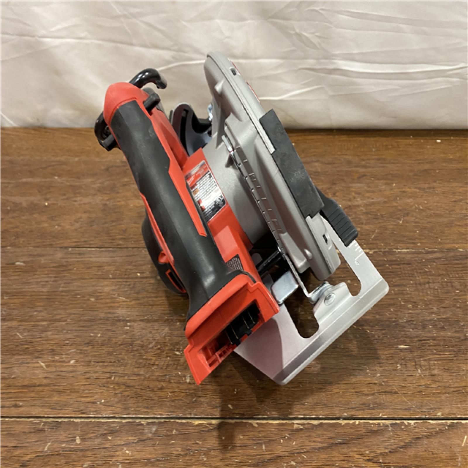 AS-IS Milwaukee M18 7-1/4  18V Brushless Circular Saw 2631-20 (Bare Tool)