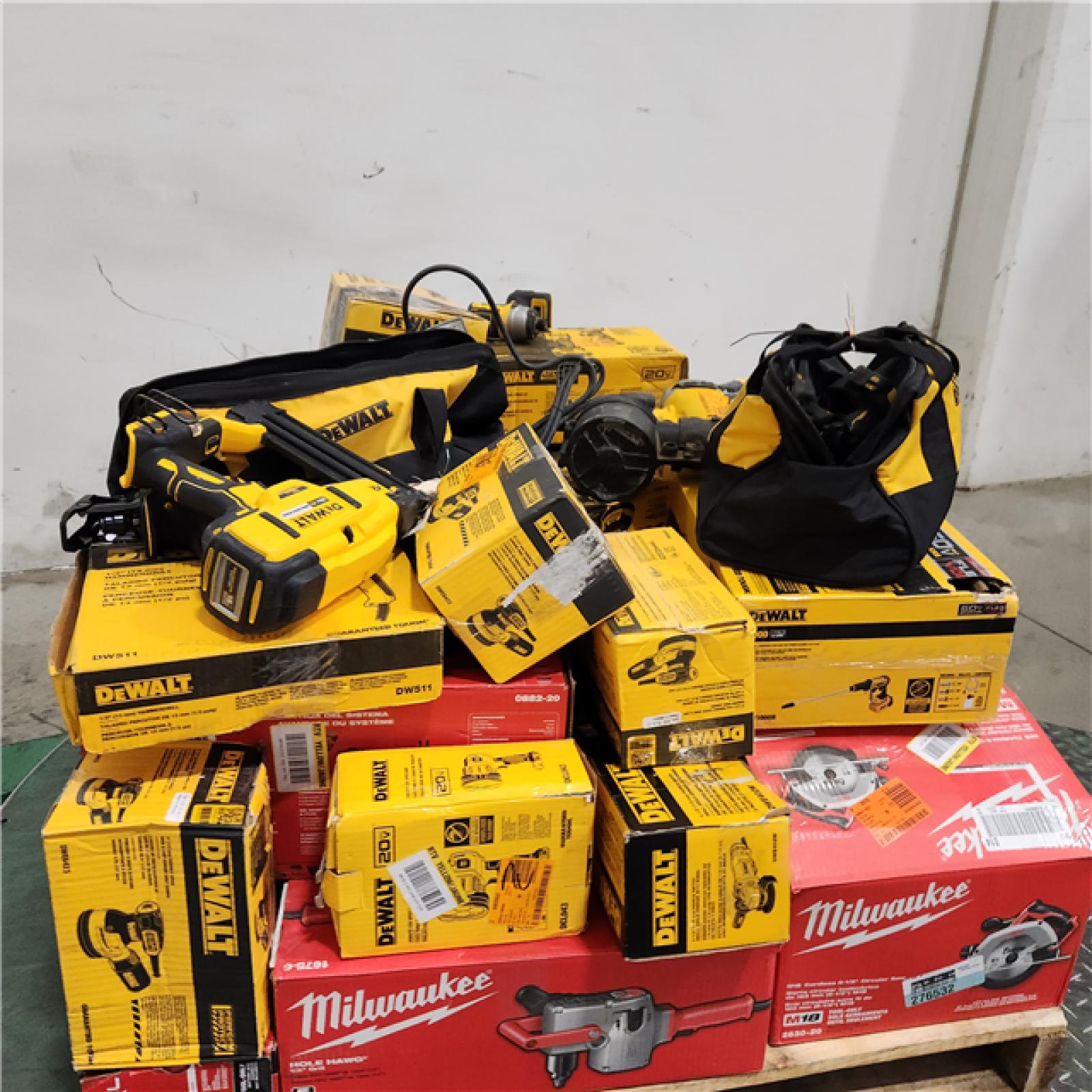 Dallas Location - As-Is Tool Pallet