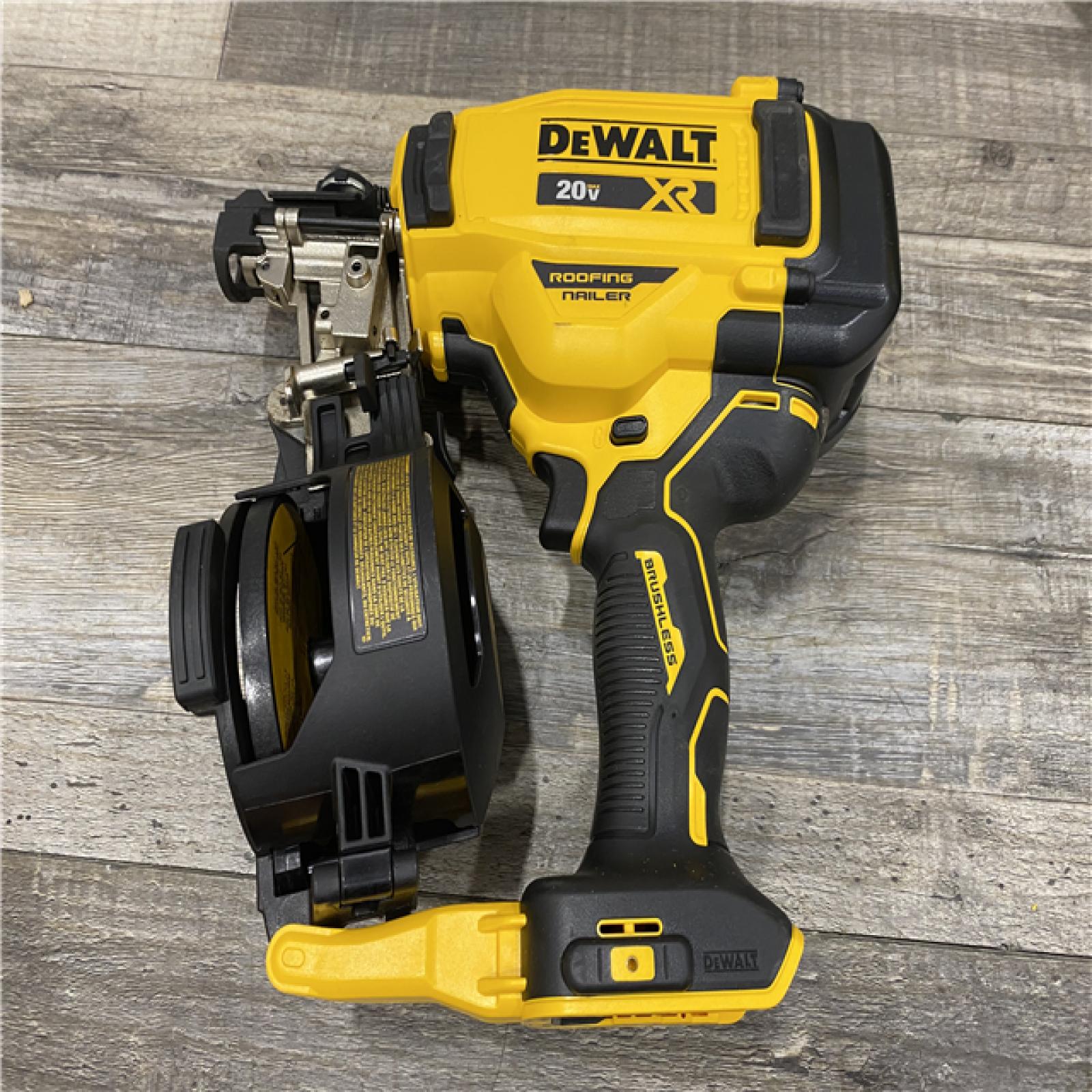 AS-IS DEWALT 20V MAX Lithium-Ion 15-Degree Electric Cordless Roofing Nailer Kit