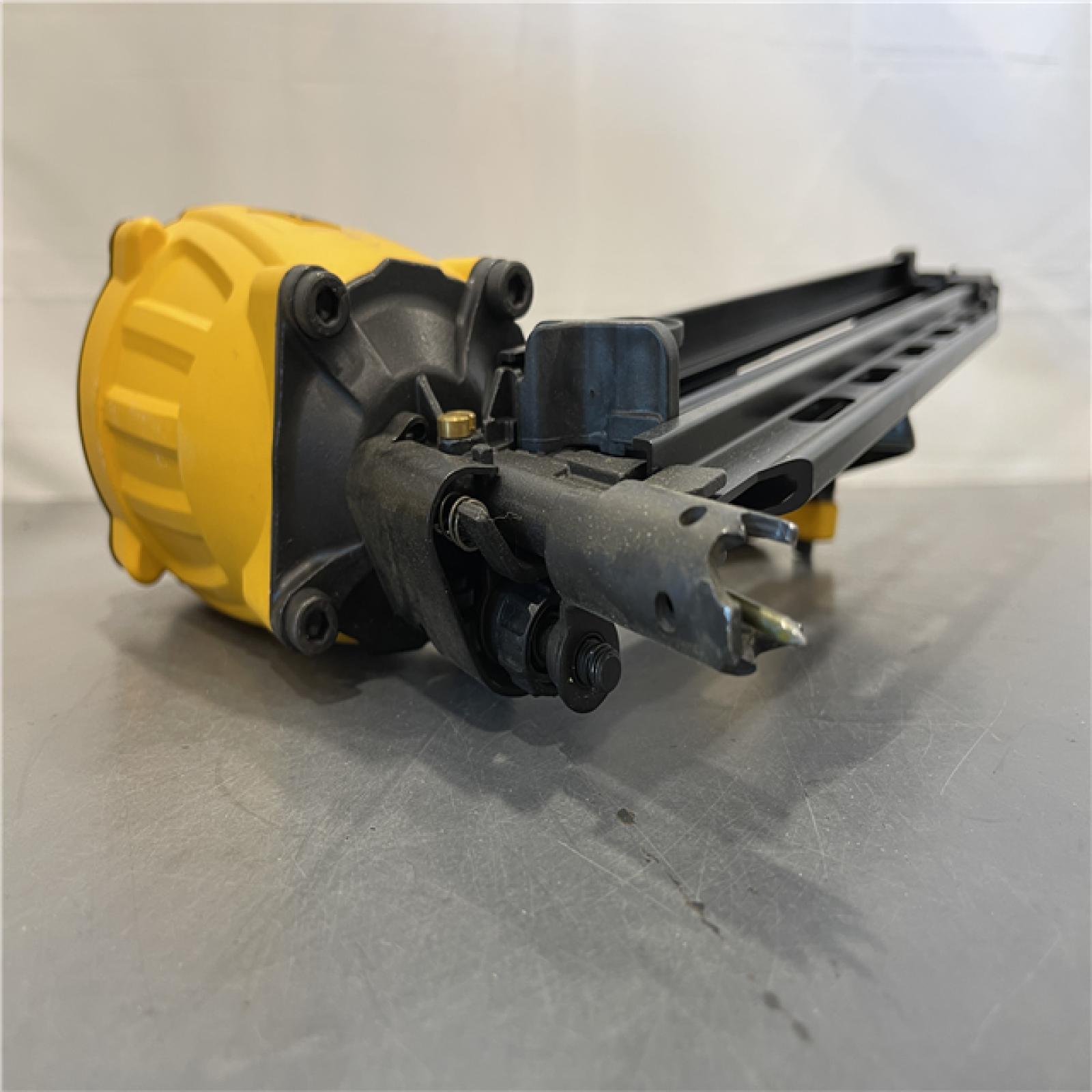 AS-IS - 21 Pneumatic Collated Framing Nailer
