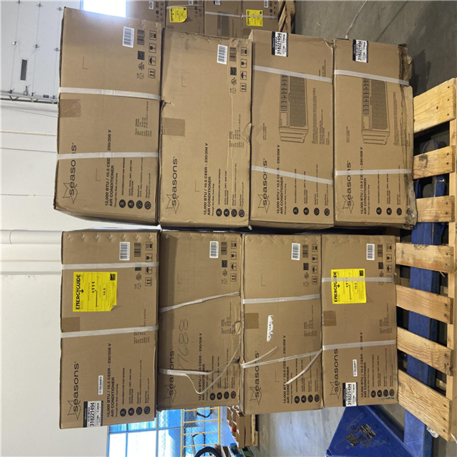 DALLAS LOCATION - Seasons 12 000 BTU 230/208-Volt Through-the-Wall Unit Air Conditioner Only - 8 units