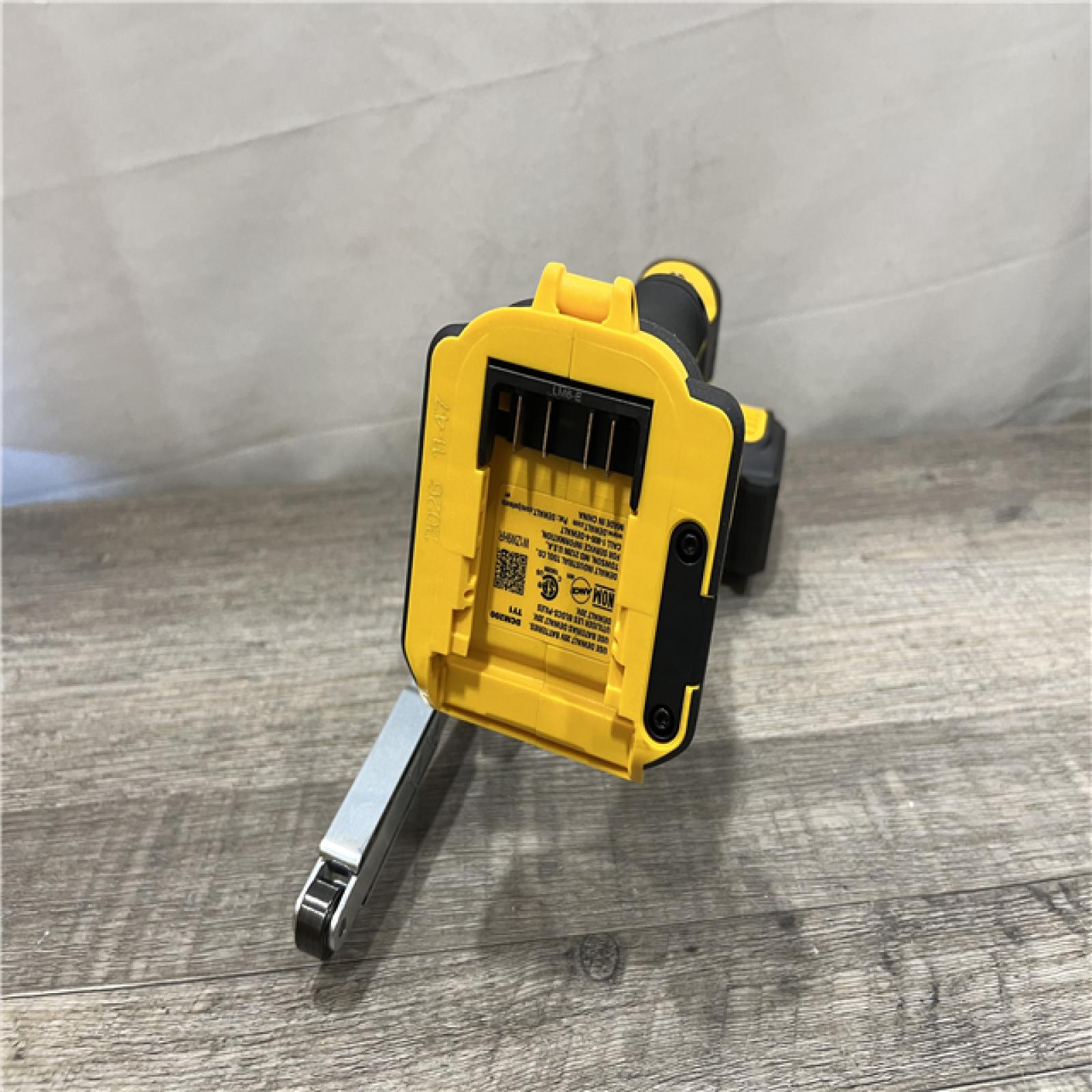 AS-IS DEWALT 20-Volt MAX XR 18 in. Cordless Bandfile (Tool-Only)