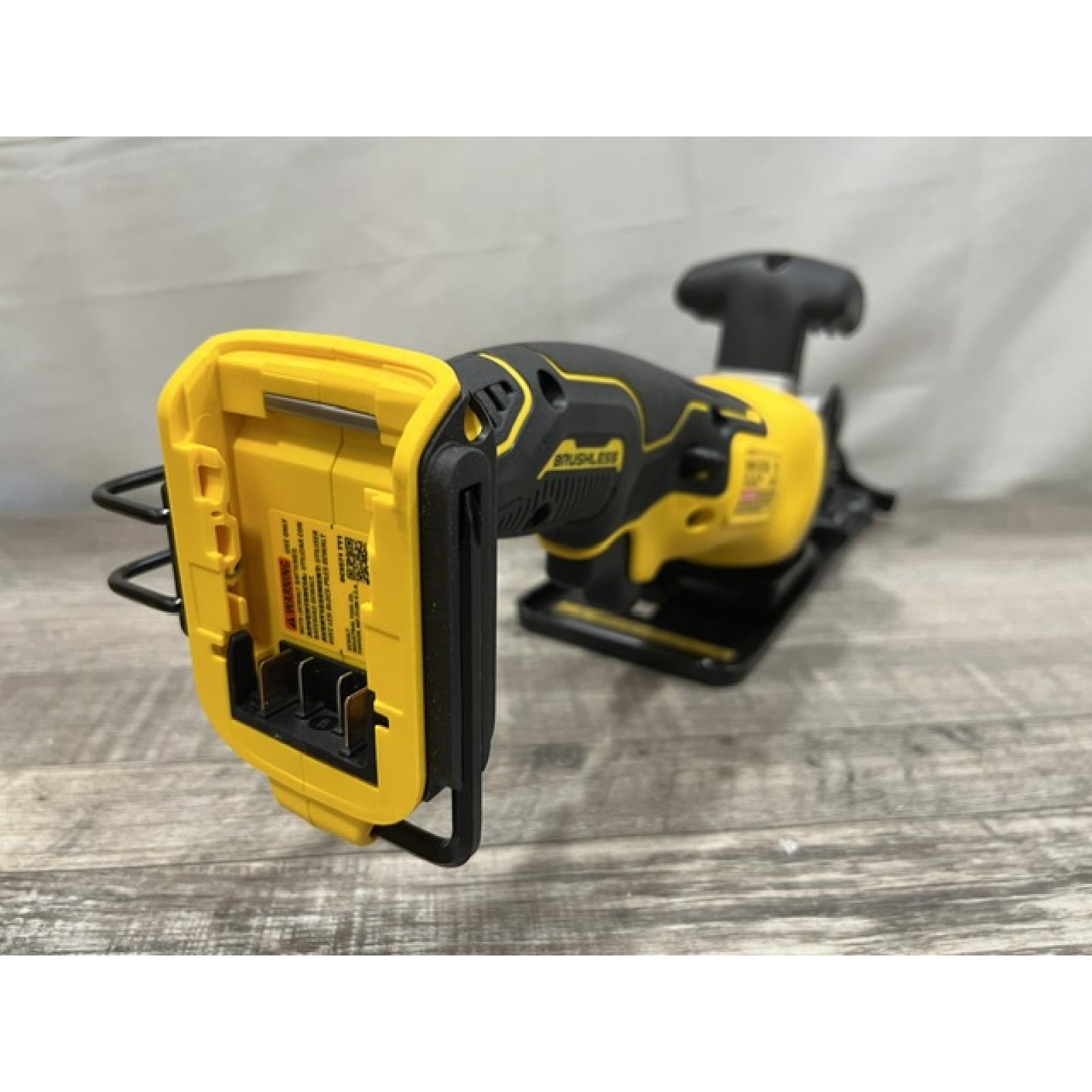 AS-IS DEWALT ATOMIC 20V MAX Cordless Brushless 4-1/2 in. Circular Saw (Tool Only)